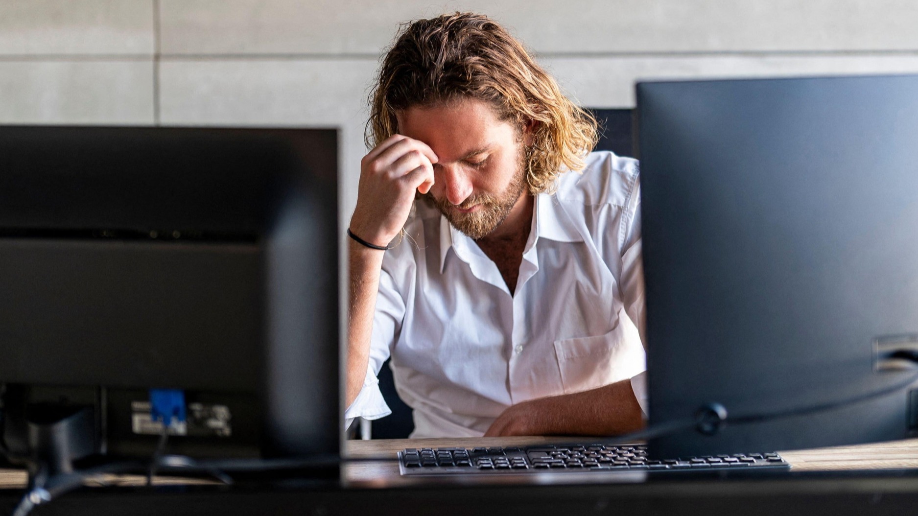 d1e00ek4ebabms.cloudfront.net image