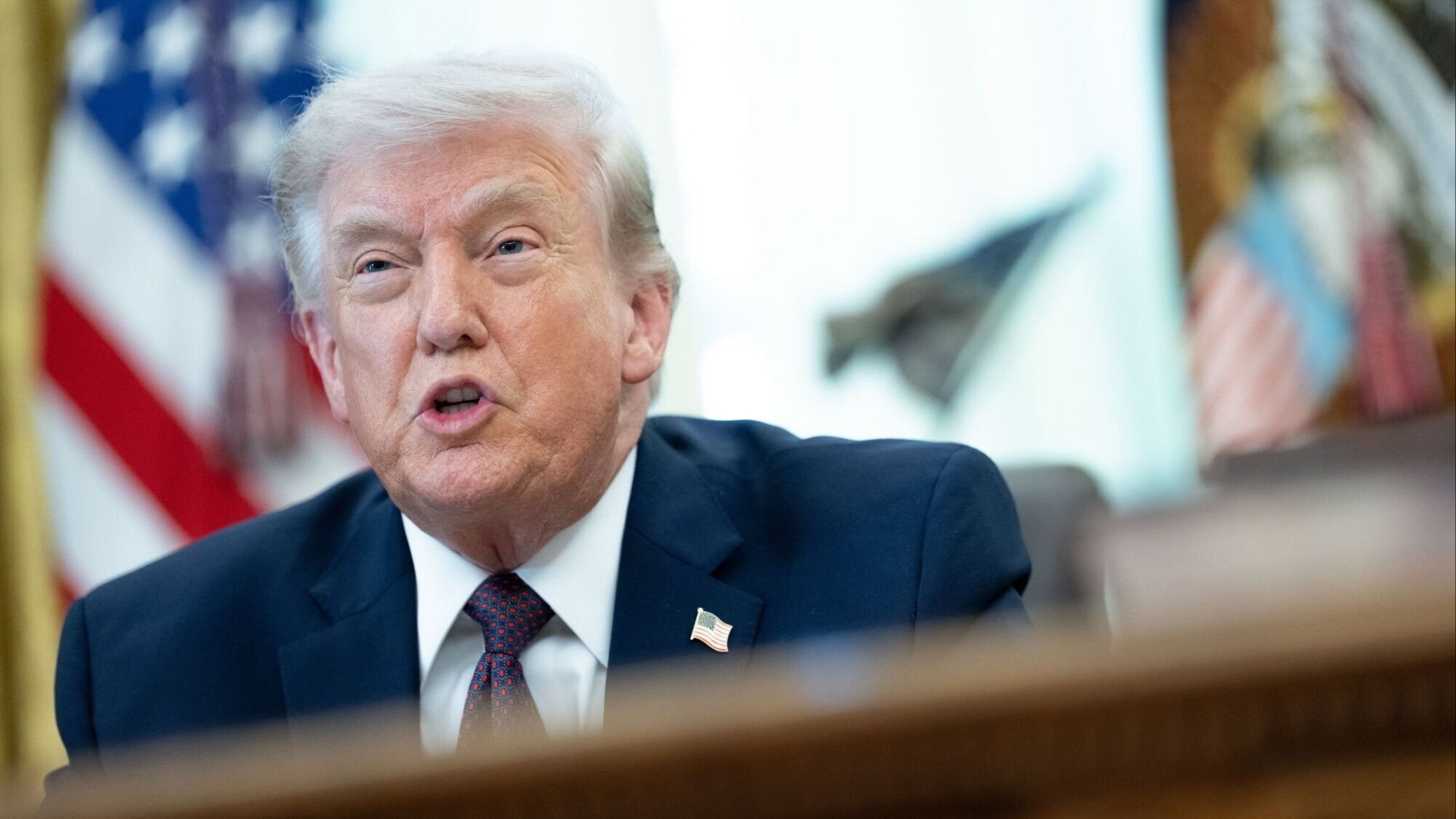 d1e00ek4ebabms.cloudfront.net image