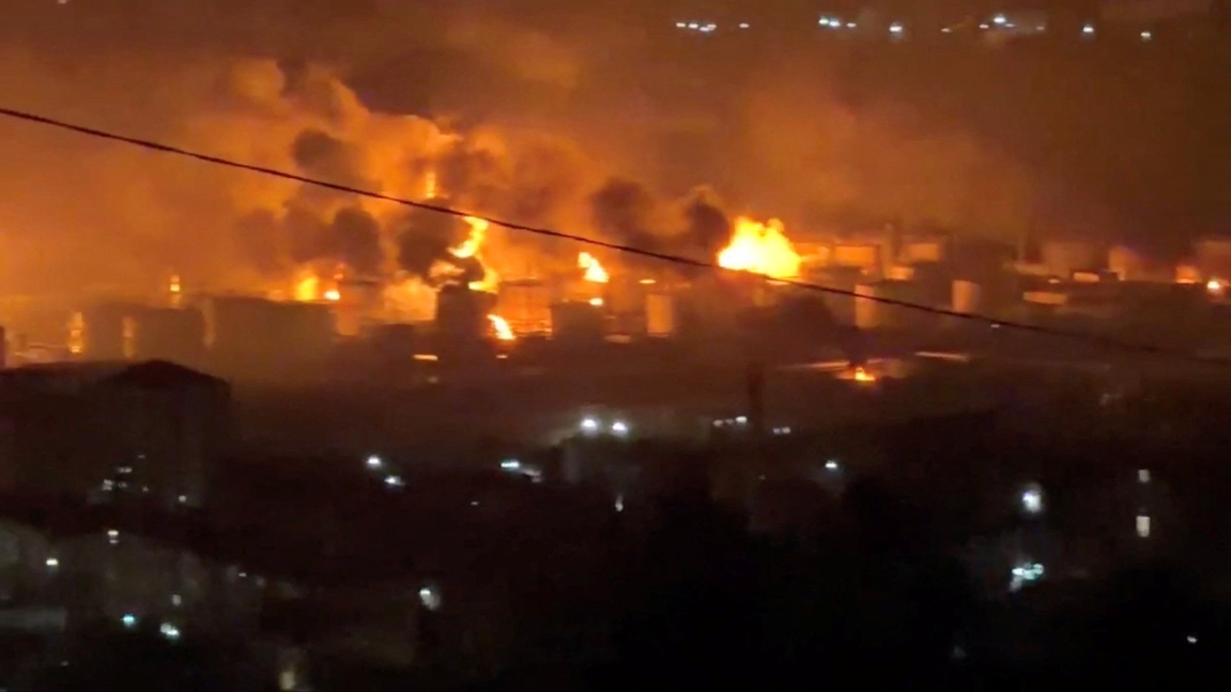 d1e00ek4ebabms.cloudfront.net image