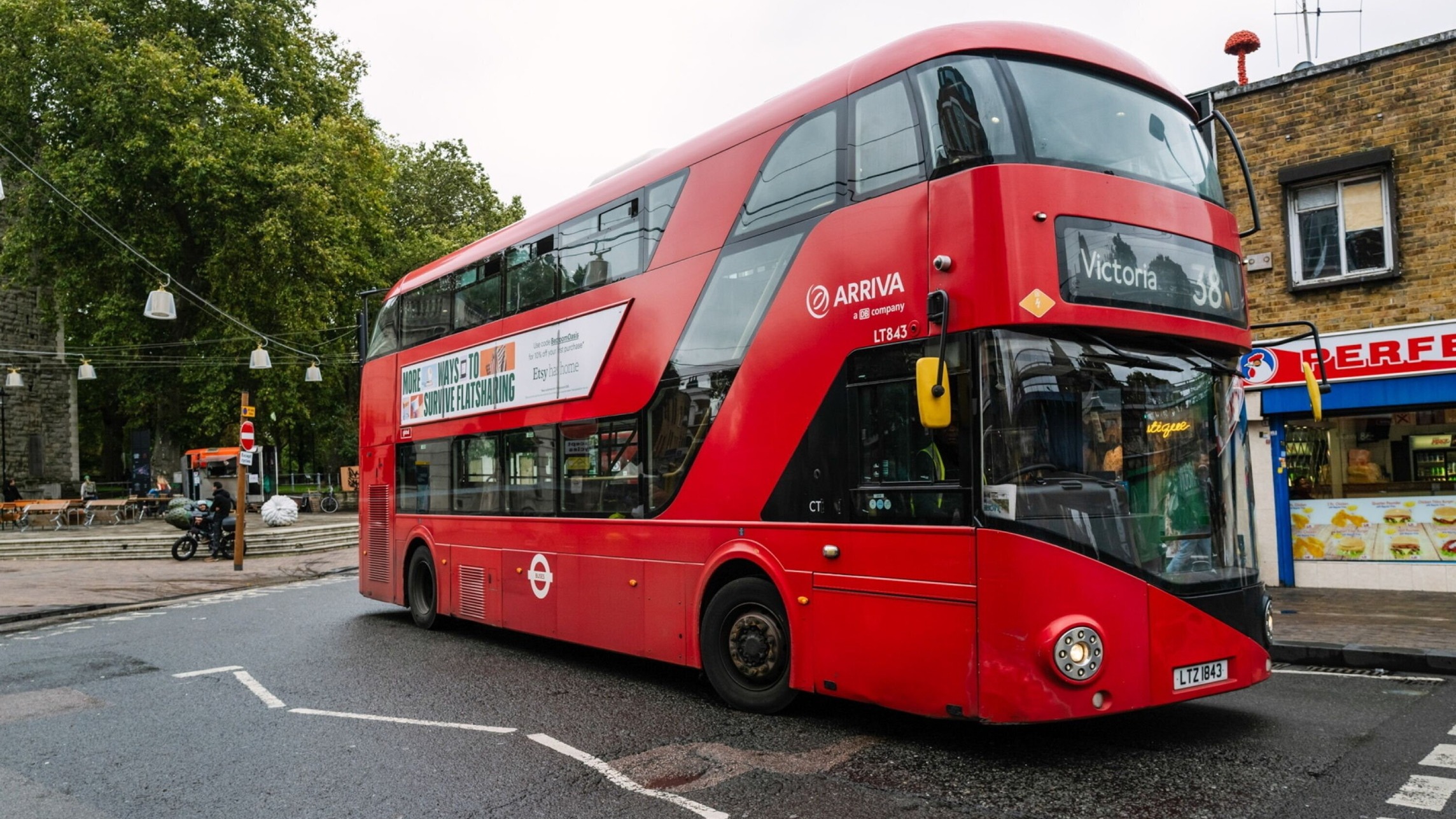 d1e00ek4ebabms.cloudfront.net image