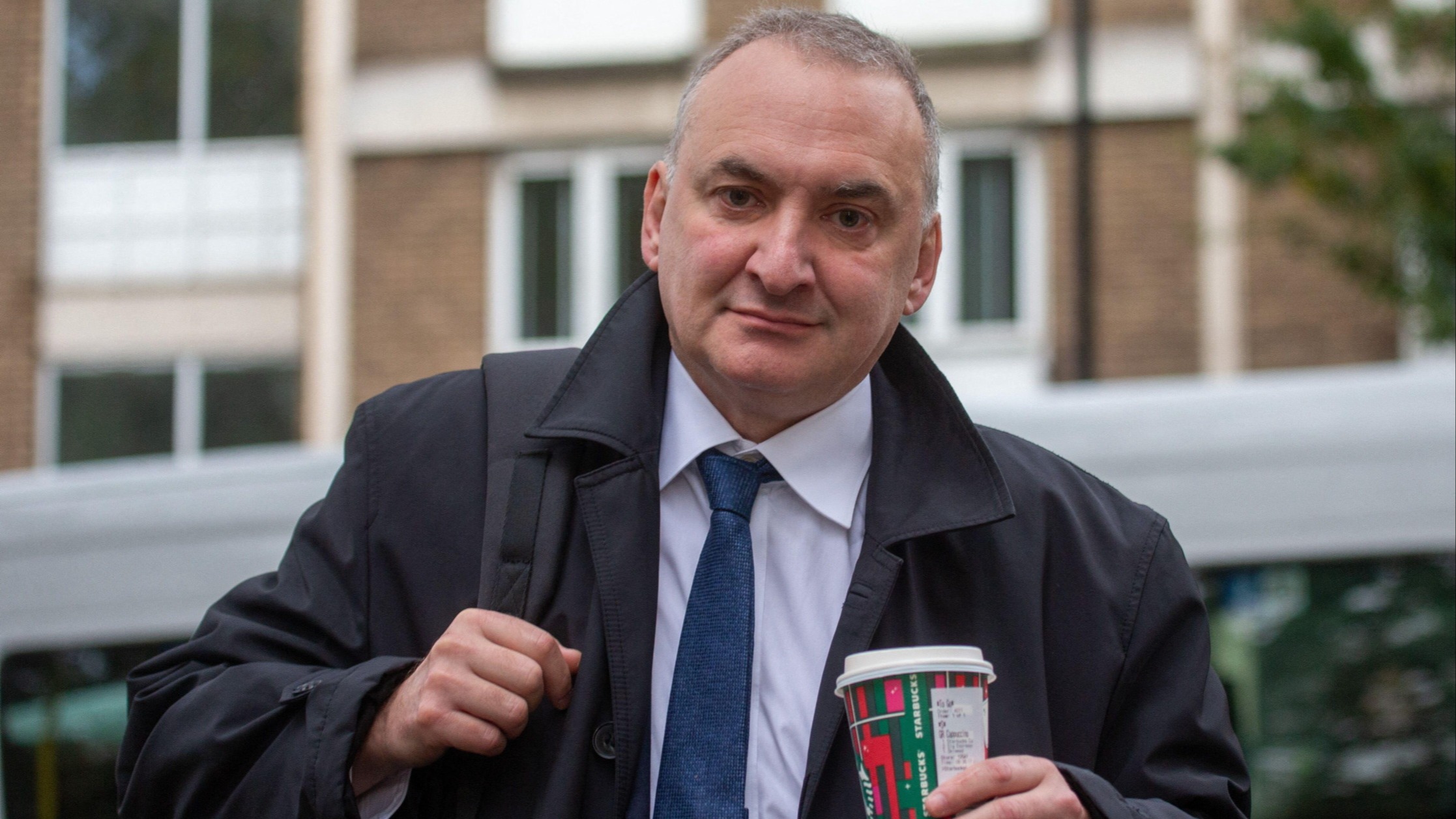 d1e00ek4ebabms.cloudfront.net image