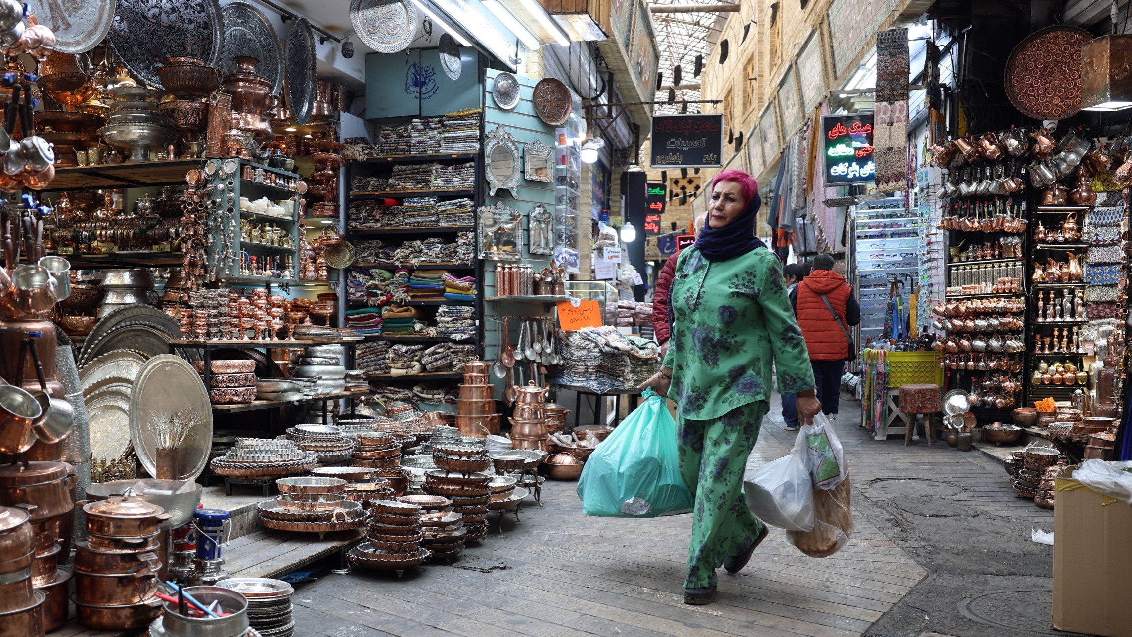 d1e00ek4ebabms.cloudfront.net image