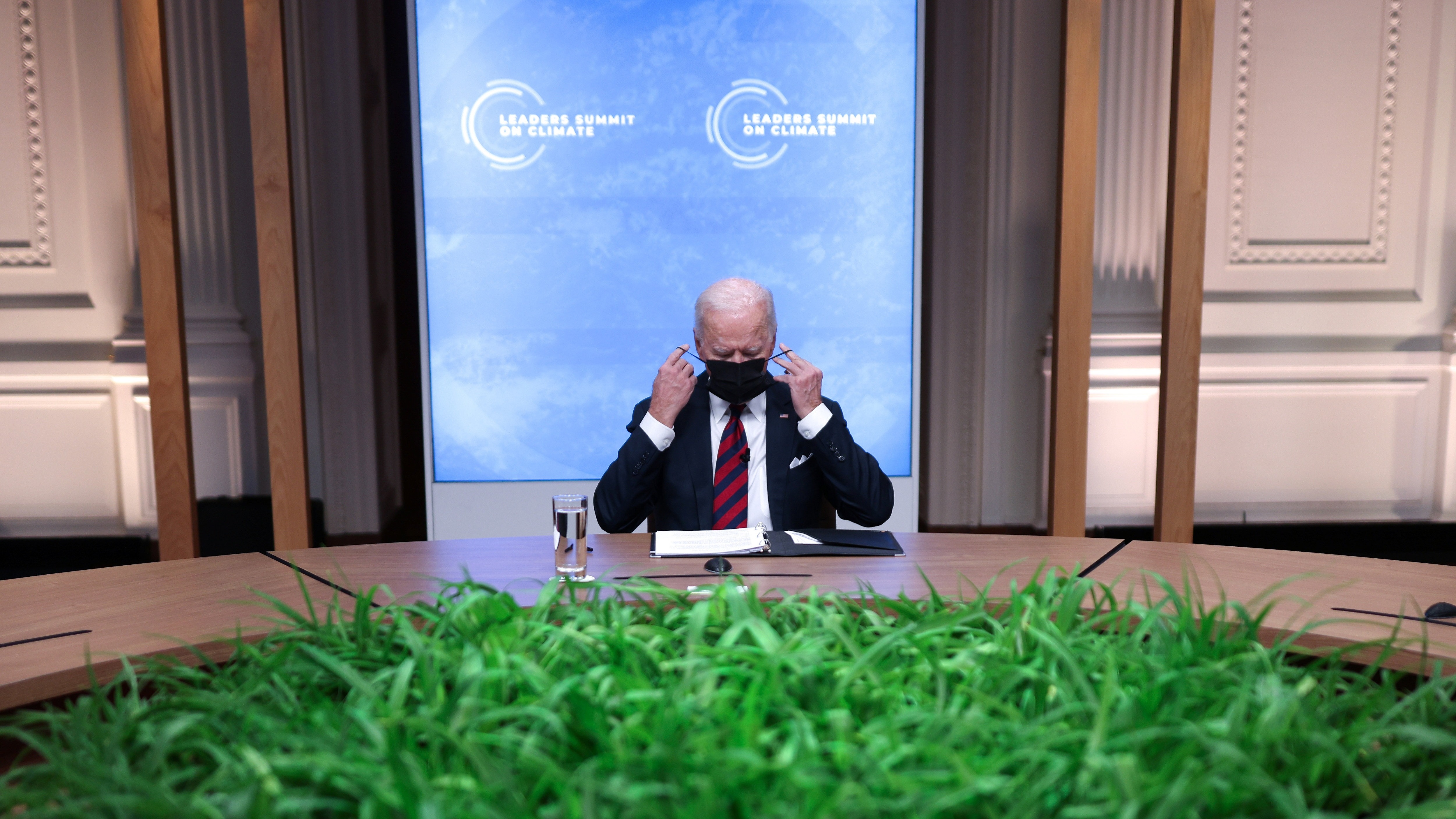 The US wants to set an example as countries promise climate action - Vimarsana News
