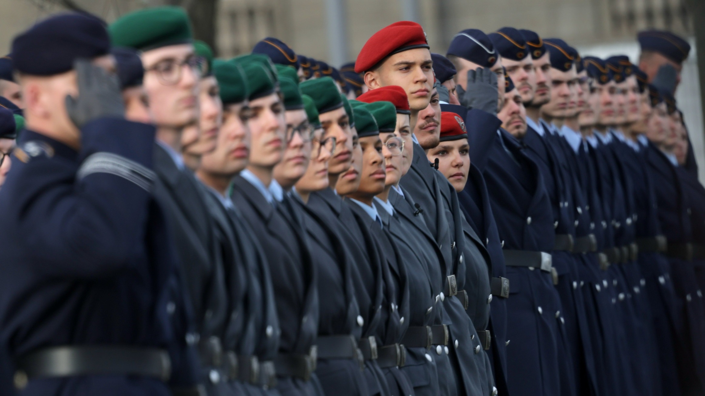 d1e00ek4ebabms.cloudfront.net image