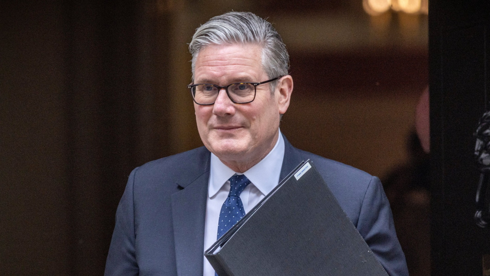 d1e00ek4ebabms.cloudfront.net image