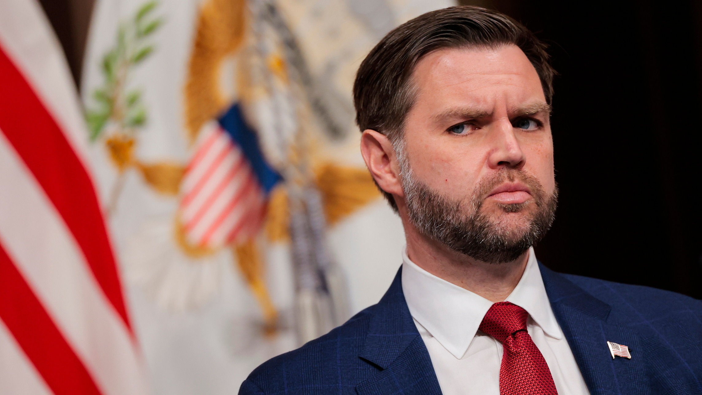 d1e00ek4ebabms.cloudfront.net image