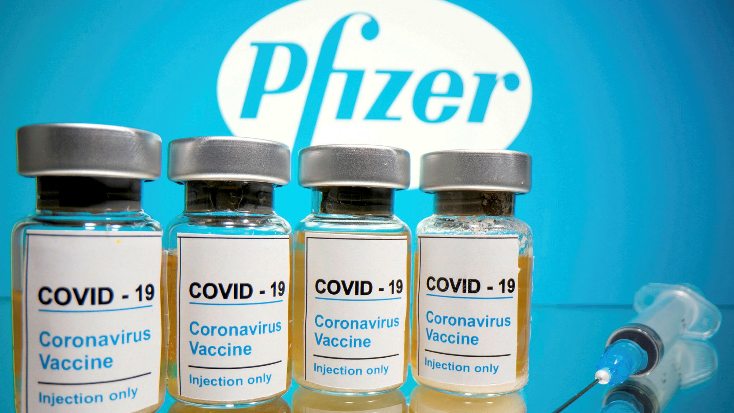 US authorises Pfizer and BioNTech's Covid-19 vaccine | Financial Times