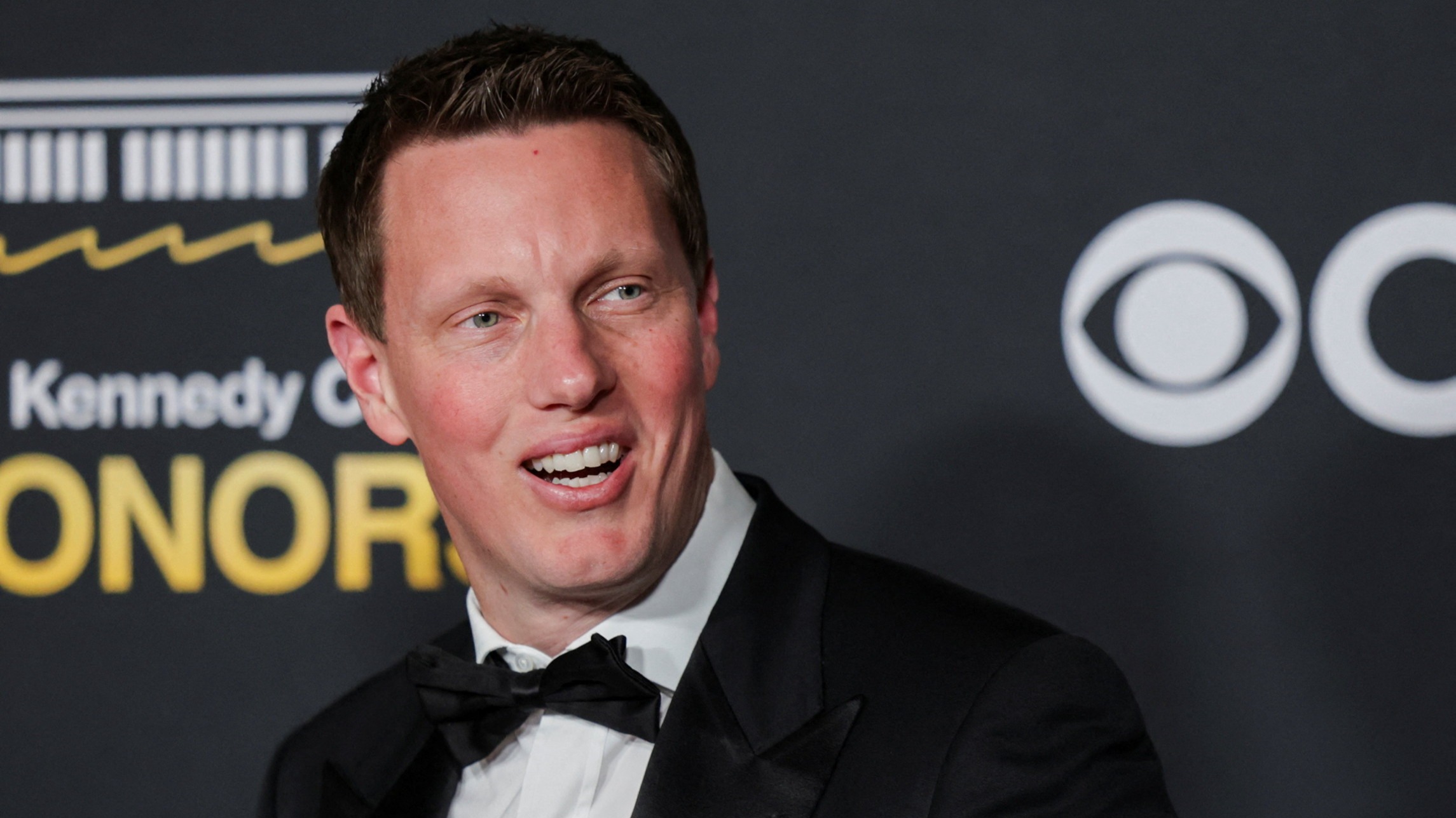 d1e00ek4ebabms.cloudfront.net image