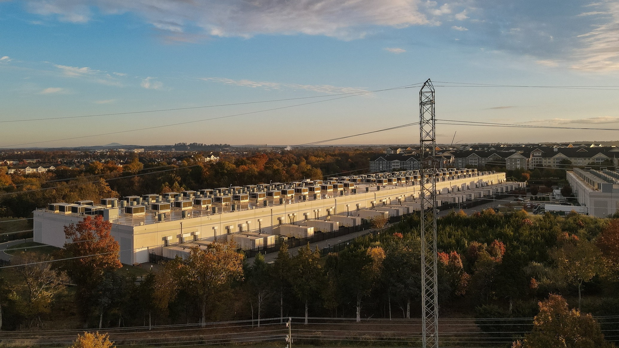 d1e00ek4ebabms.cloudfront.net image