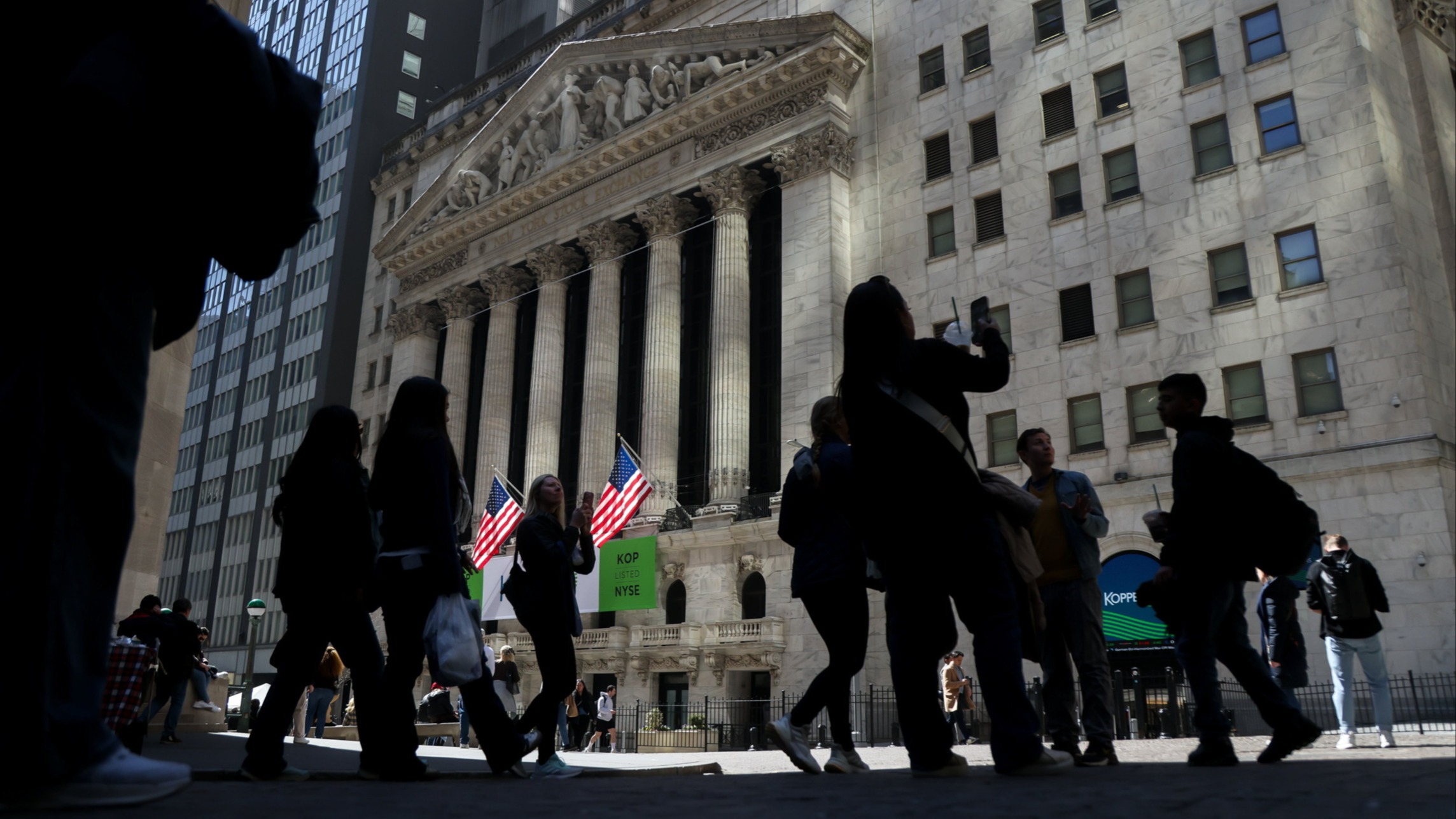 d1e00ek4ebabms.cloudfront.net image