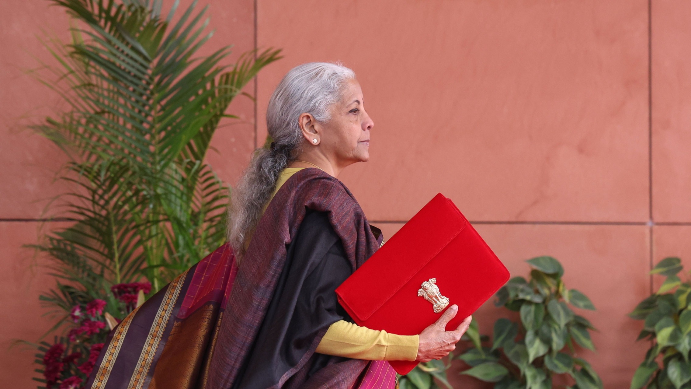 d1e00ek4ebabms.cloudfront.net image