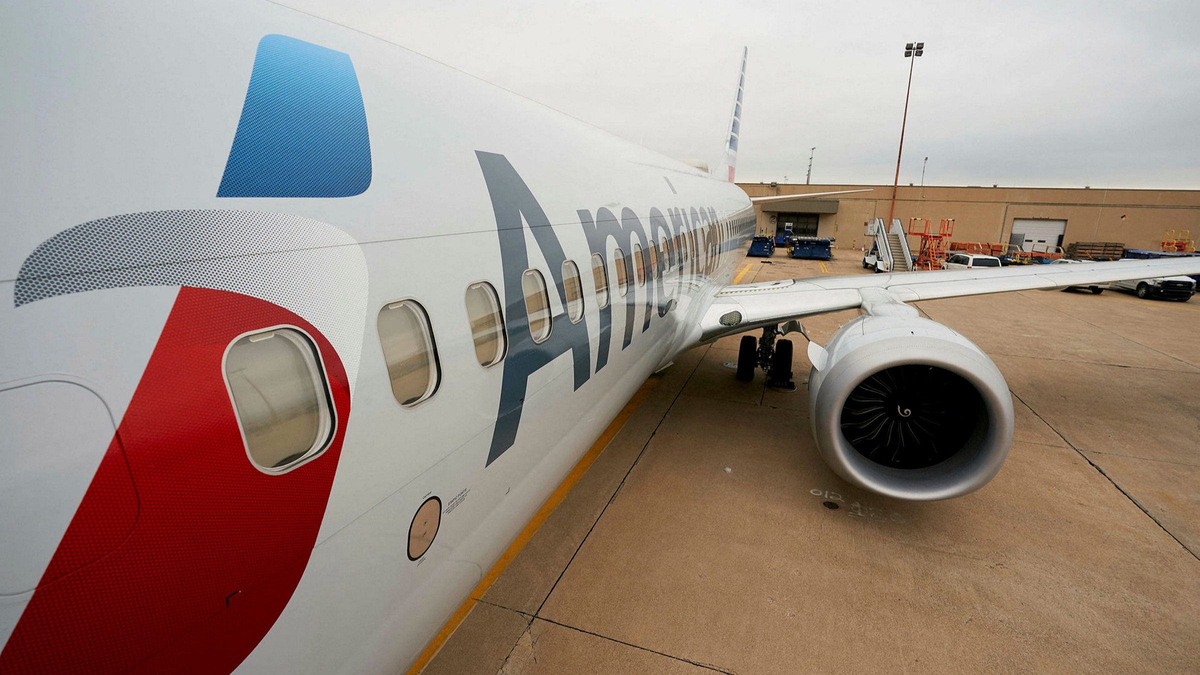 American Airlines Launches Biggest Debt Deal In Industry S History Financial Times