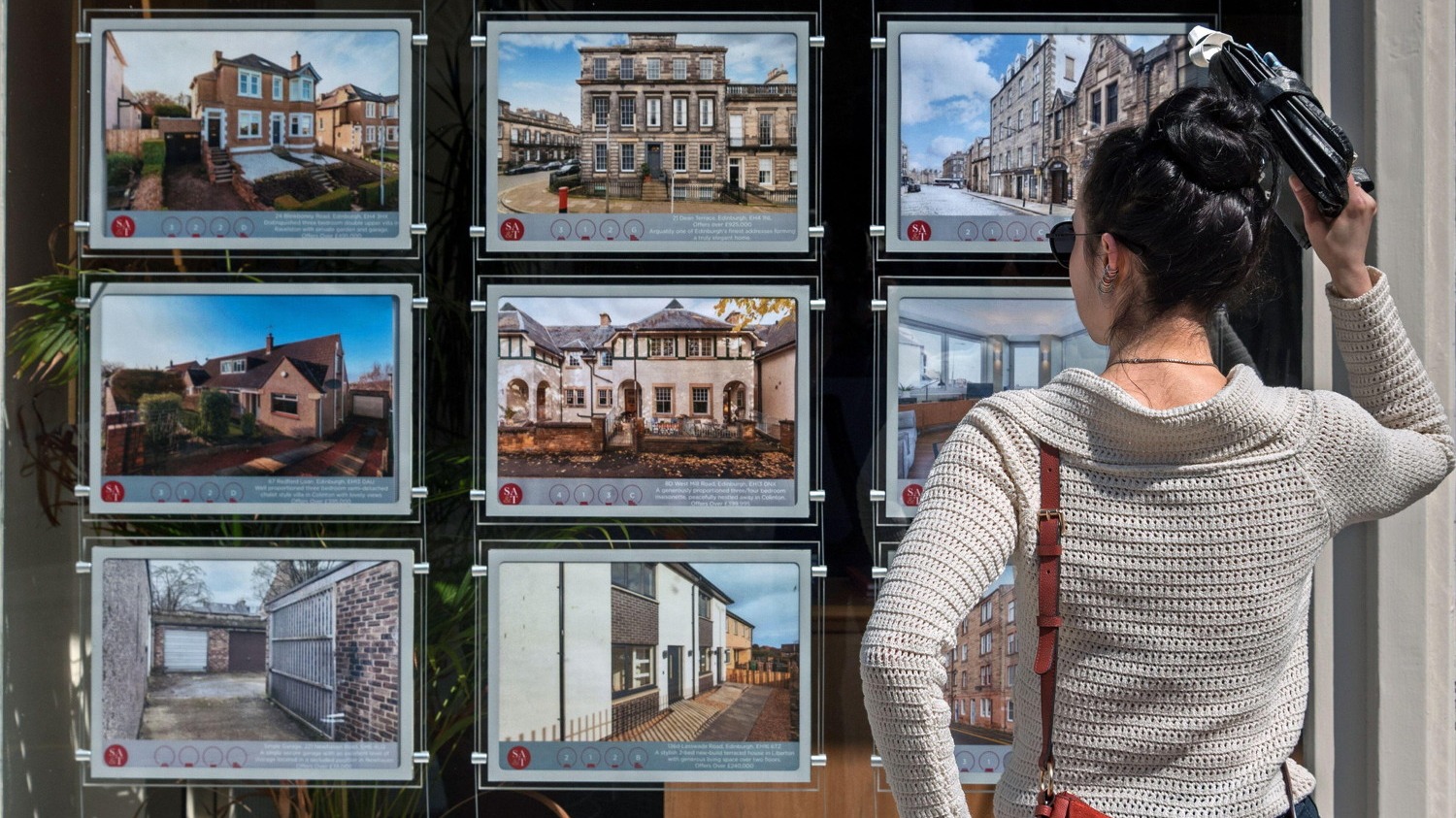 d1e00ek4ebabms.cloudfront.net image