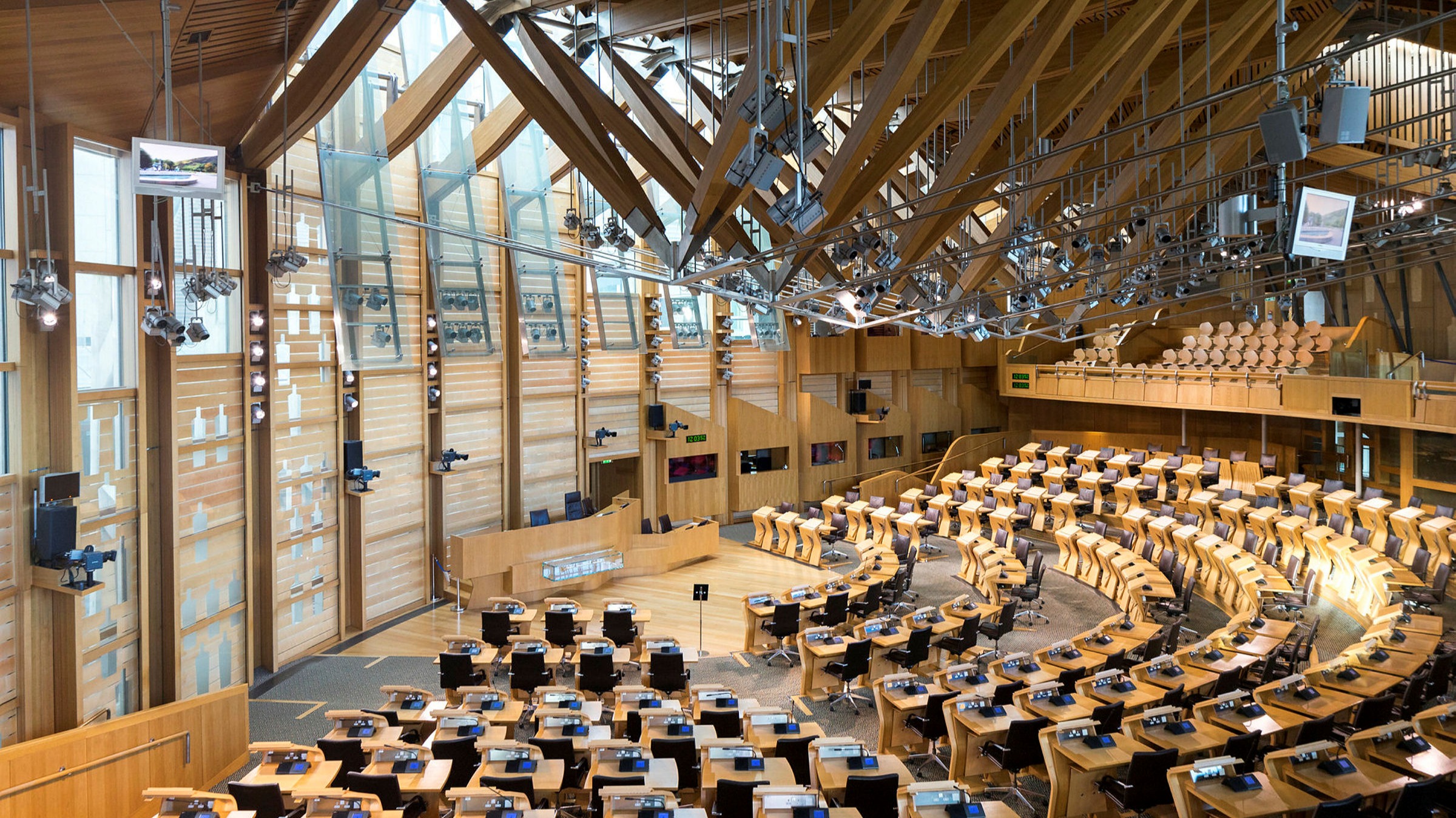 Boris Johnson proposes shift of Scottish powers from Edinburgh to councils  | Financial Times