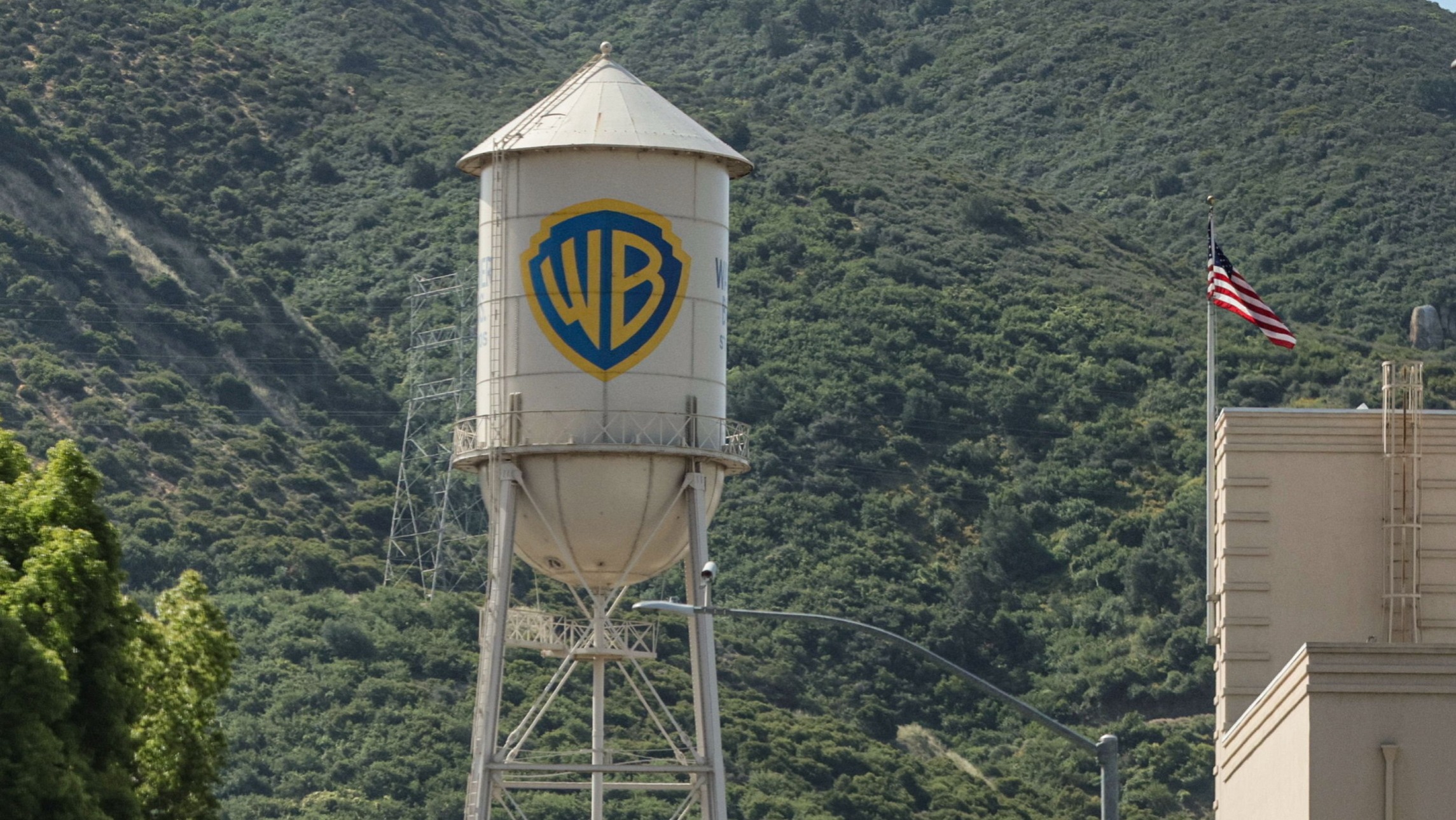 d1e00ek4ebabms.cloudfront.net image