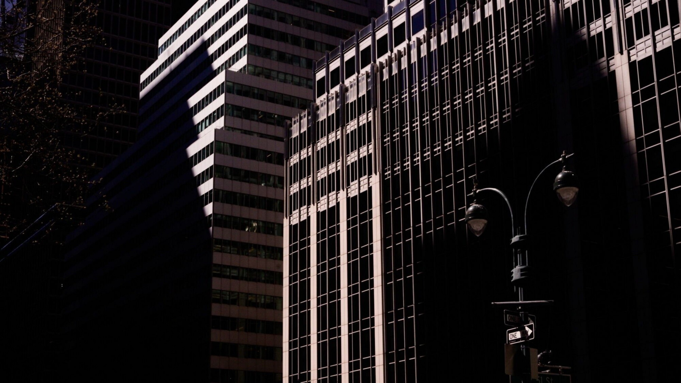 d1e00ek4ebabms.cloudfront.net image