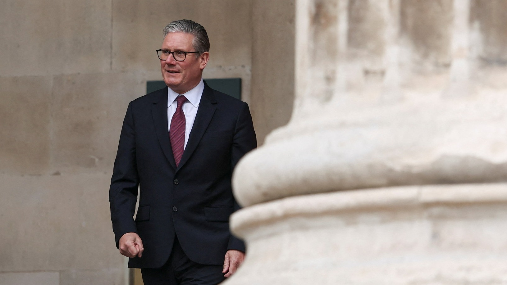 d1e00ek4ebabms.cloudfront.net image