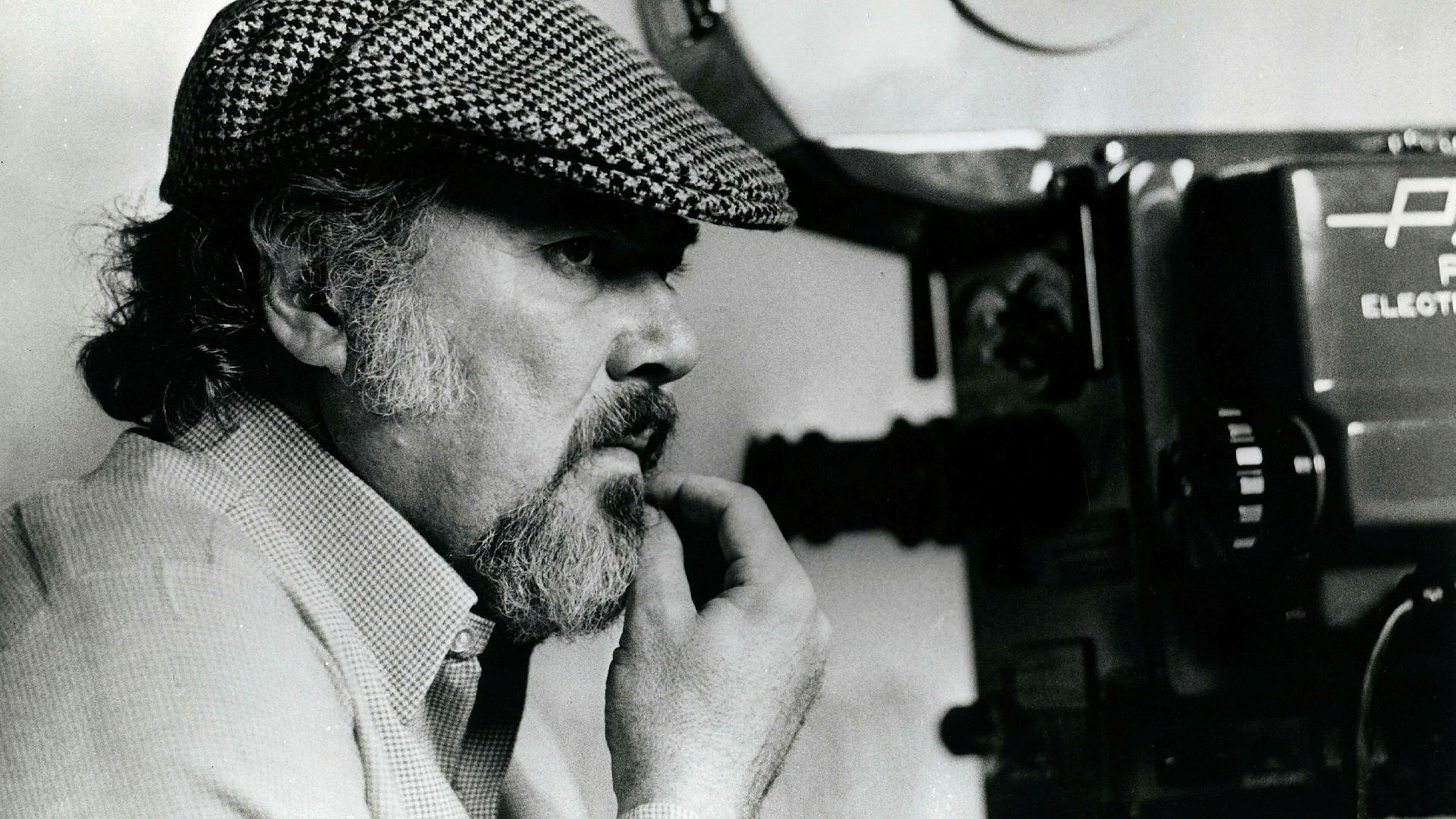 ¿Cuánto mide Robert Altman? 1b77f3aa-efb0-4e5a-ad32-b79ab78f6578