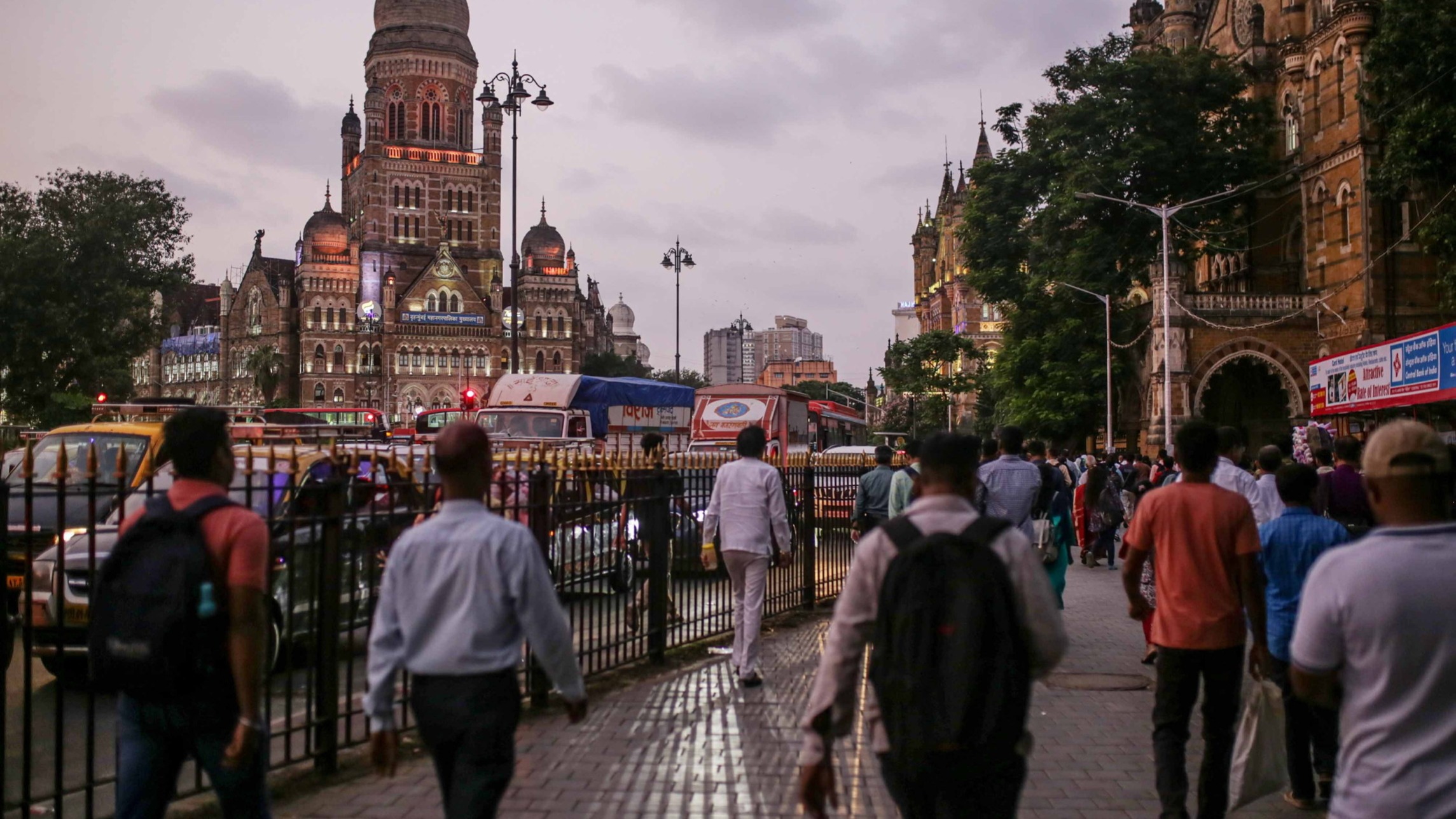 Investors dump Indian assets as energy shock sends rupee sliding