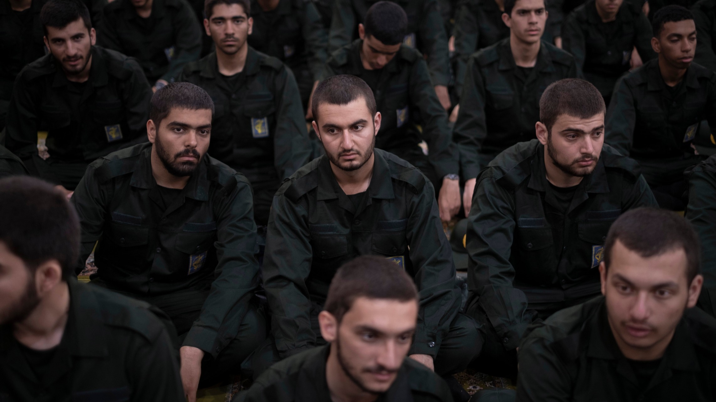 d1e00ek4ebabms.cloudfront.net image