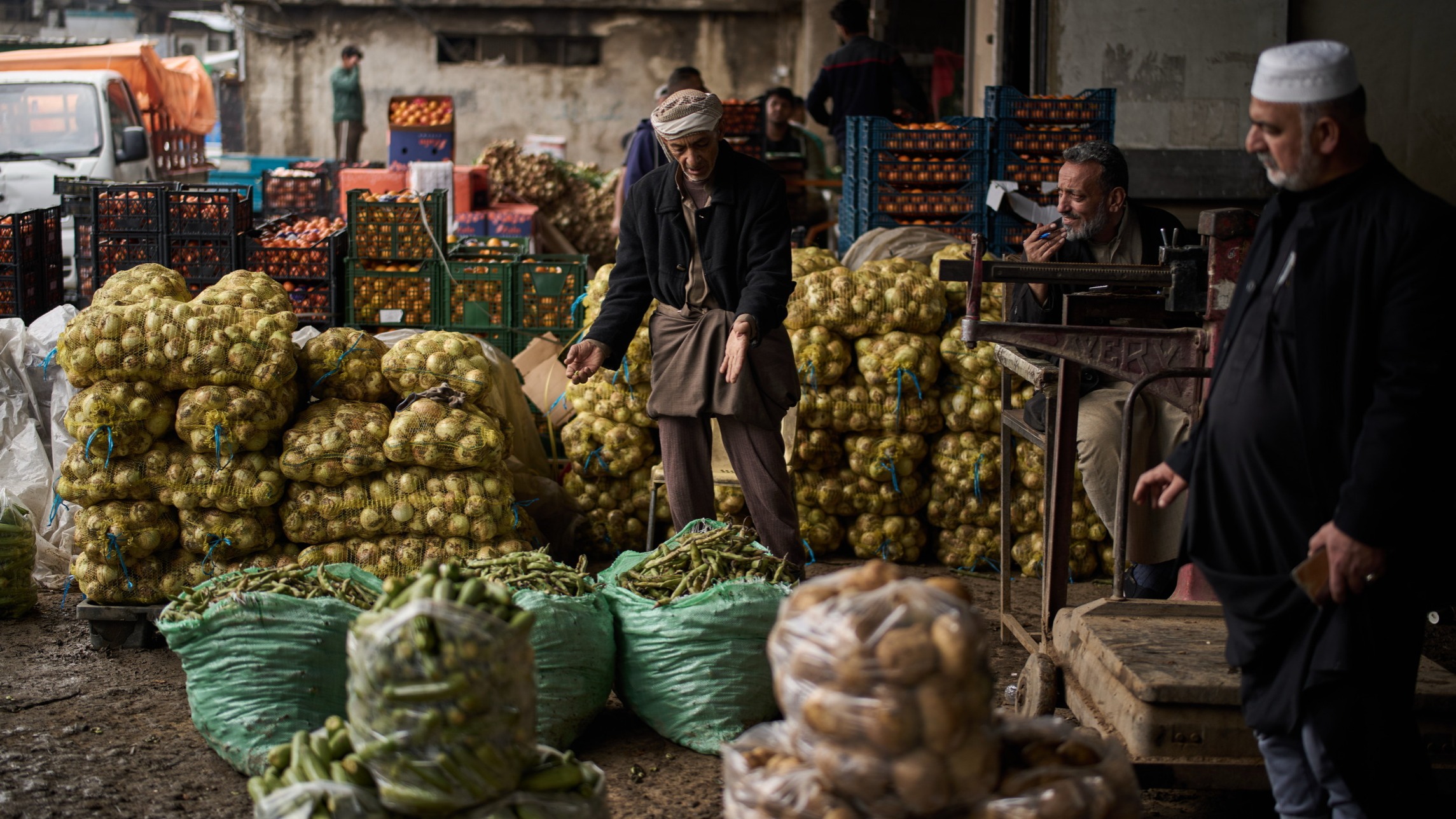 d1e00ek4ebabms.cloudfront.net image