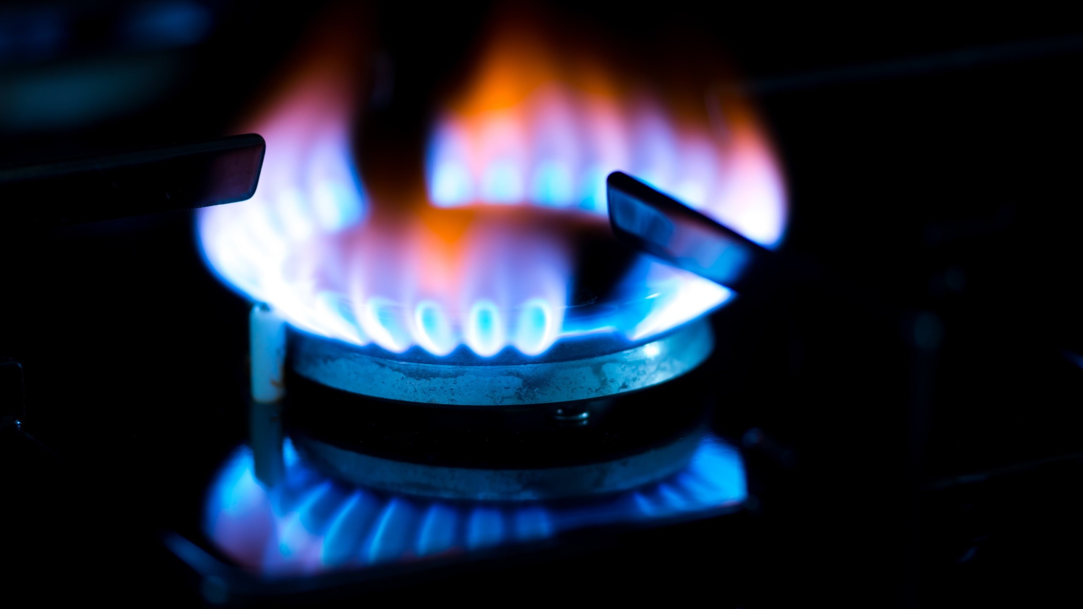 英国天然气价格跌至伊朗战争前水平，令里夫斯松了一口气