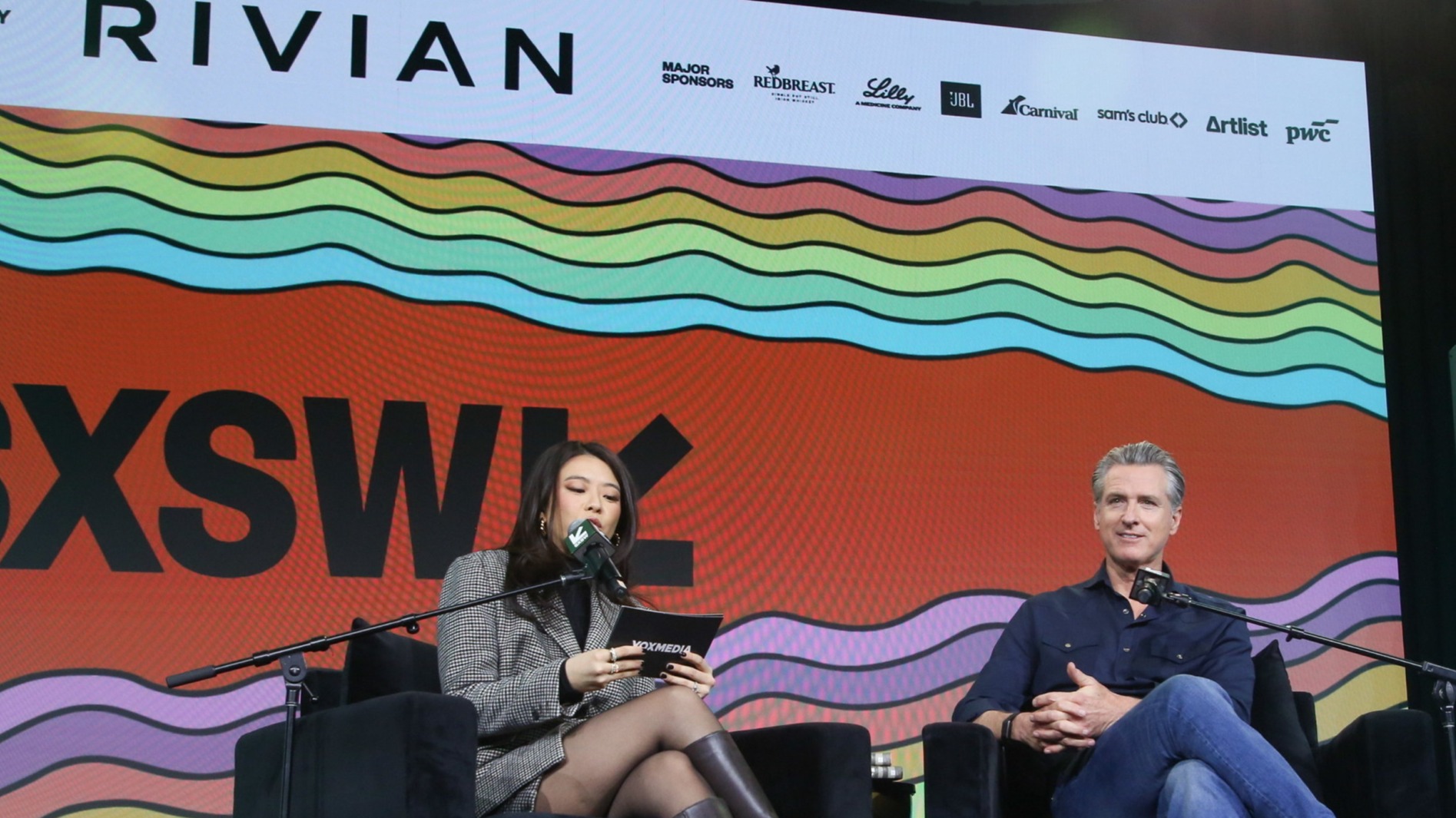 d1e00ek4ebabms.cloudfront.net image