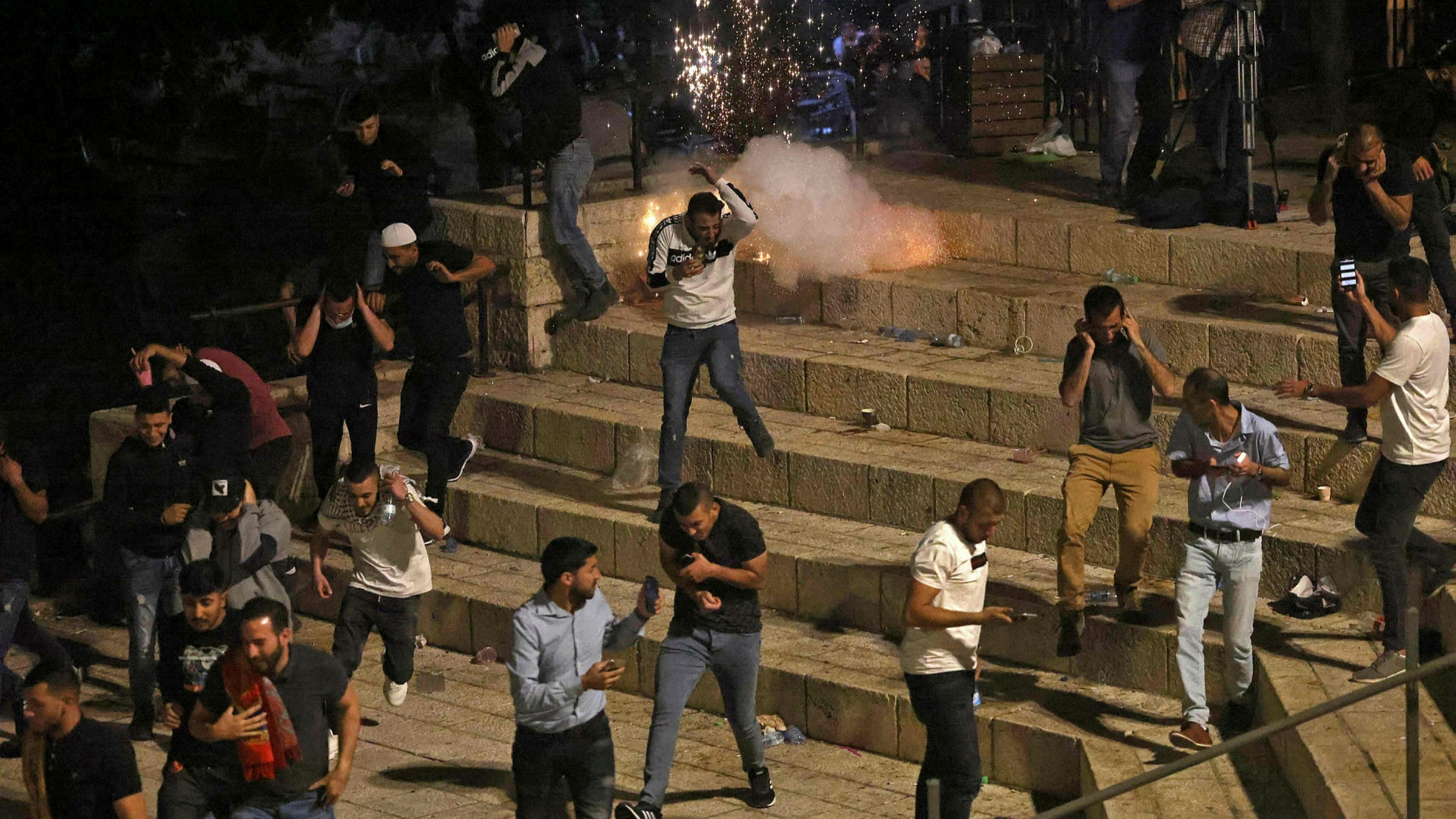 Israel delays East Jerusalem evictions over warnings of growing violence |  Financial Times
