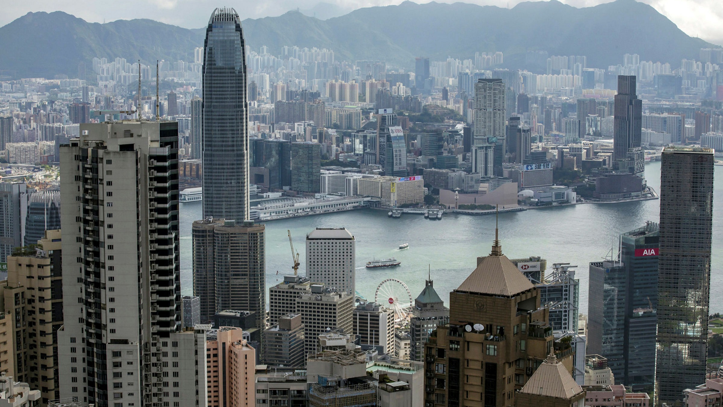 Hong Kong exempts finance executives from virus quarantine rules | Financial Times