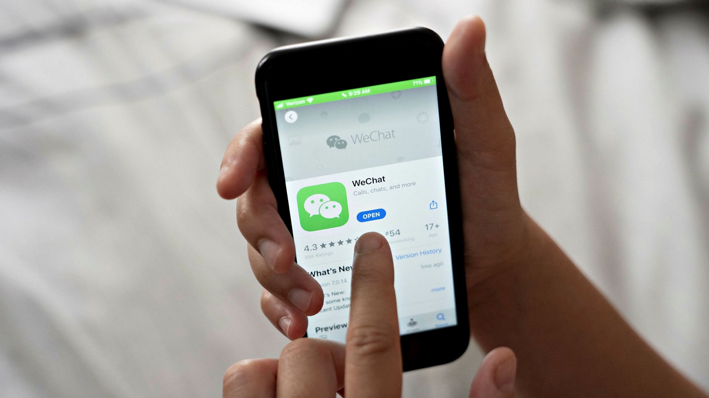 White House revokes Trump era ban on WeChat and Douyin - Vimarsana News