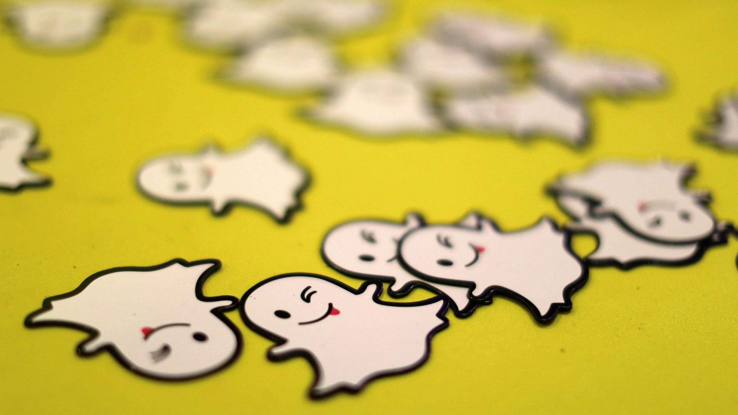 Snap Opens Up To Developers In Push To Create Wechat Style Superapp Financial Times