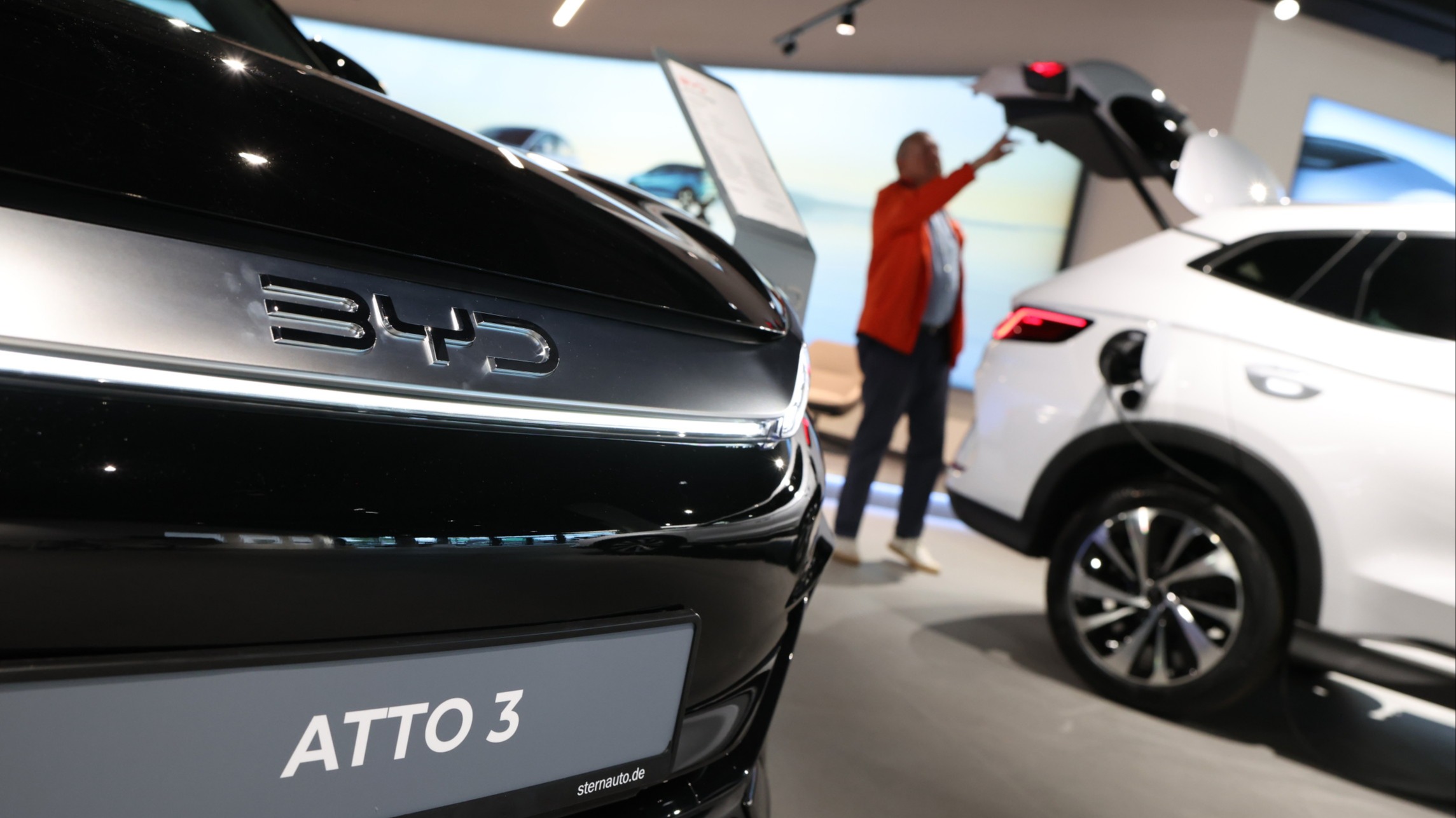 d1e00ek4ebabms.cloudfront.net image