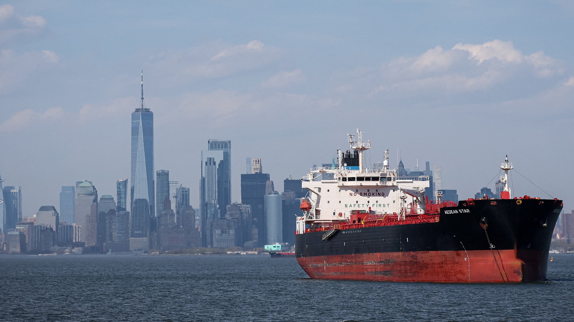 d1e00ek4ebabms.cloudfront.net image