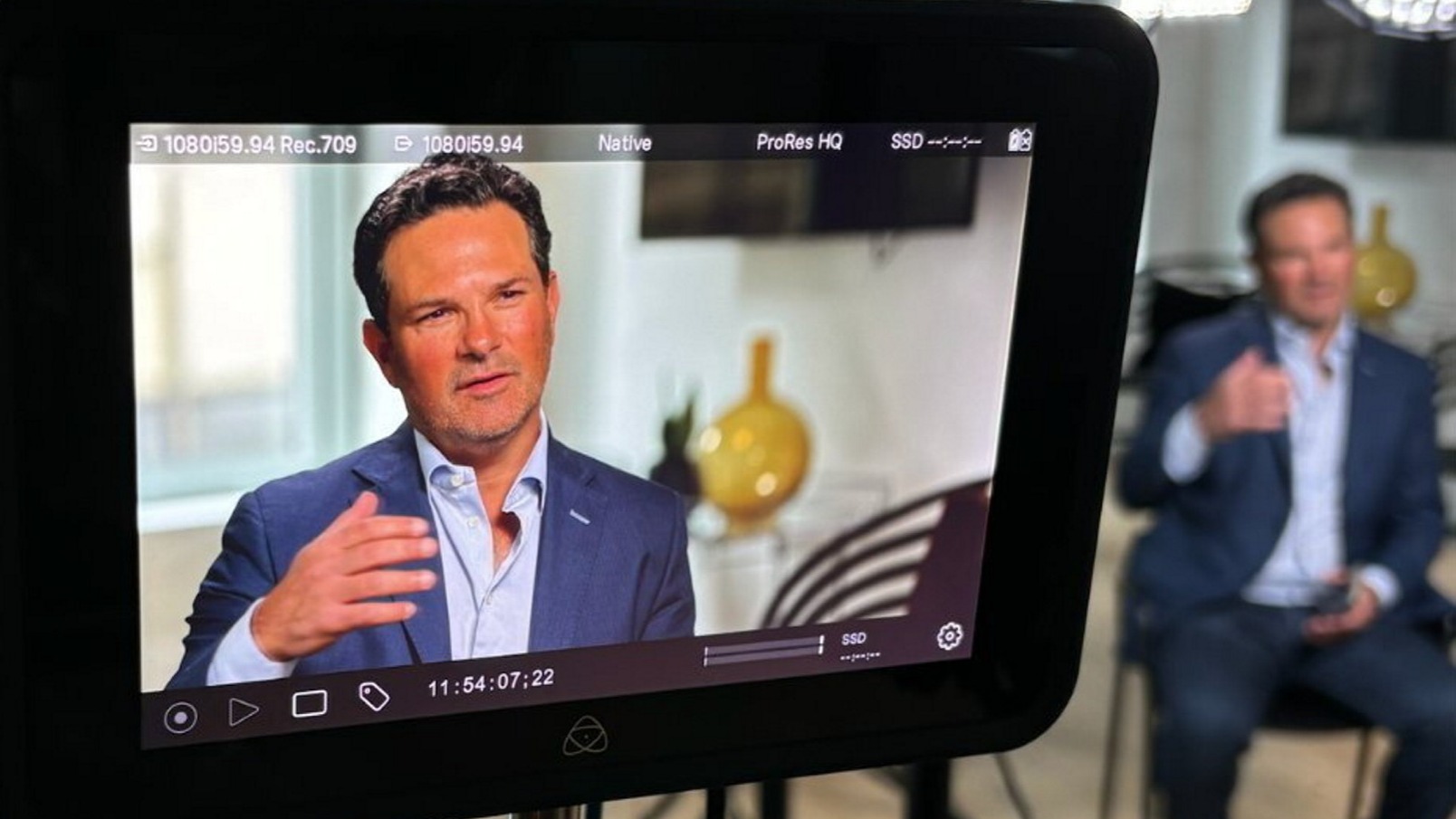 d1e00ek4ebabms.cloudfront.net image