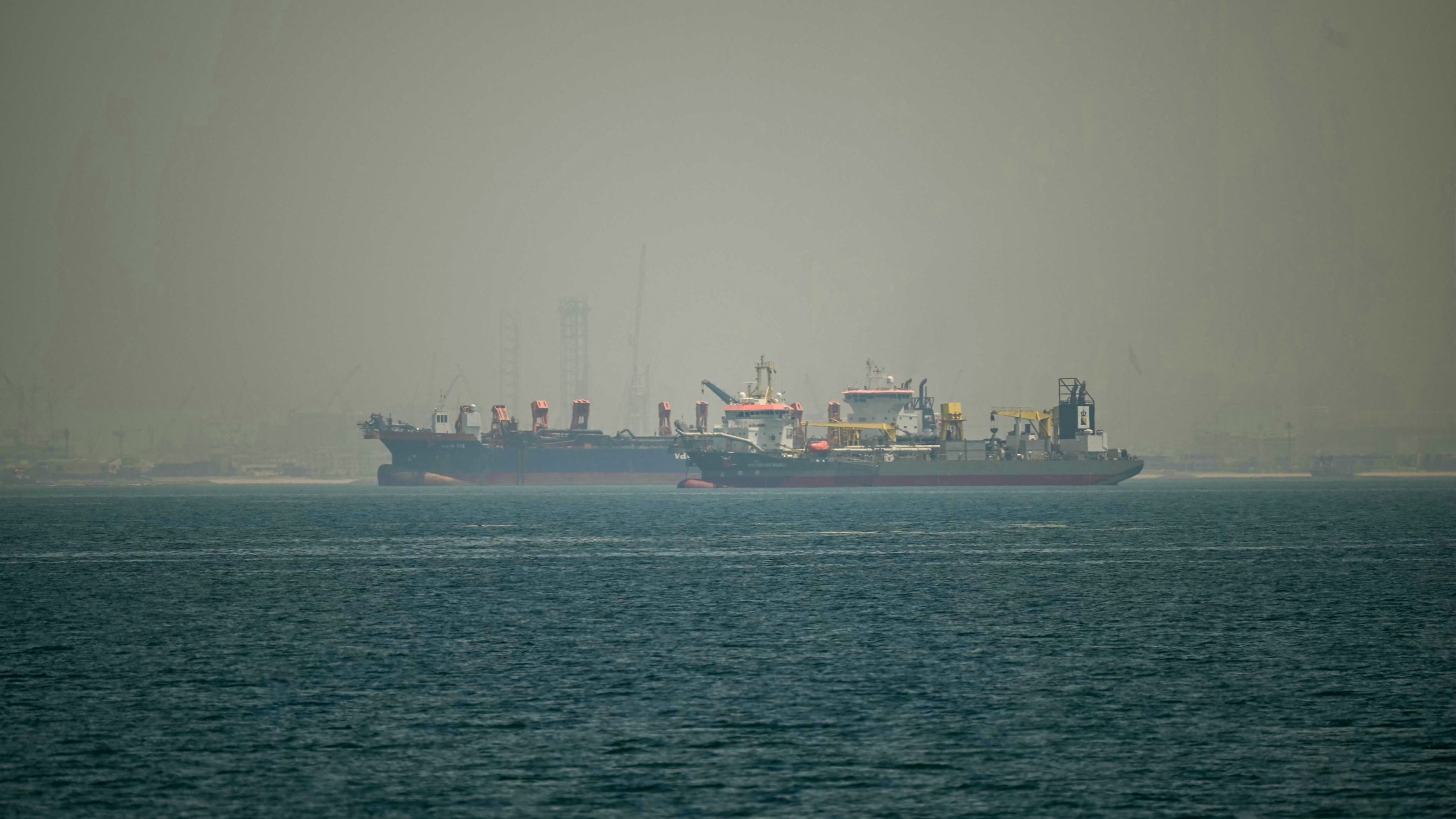 d1e00ek4ebabms.cloudfront.net image