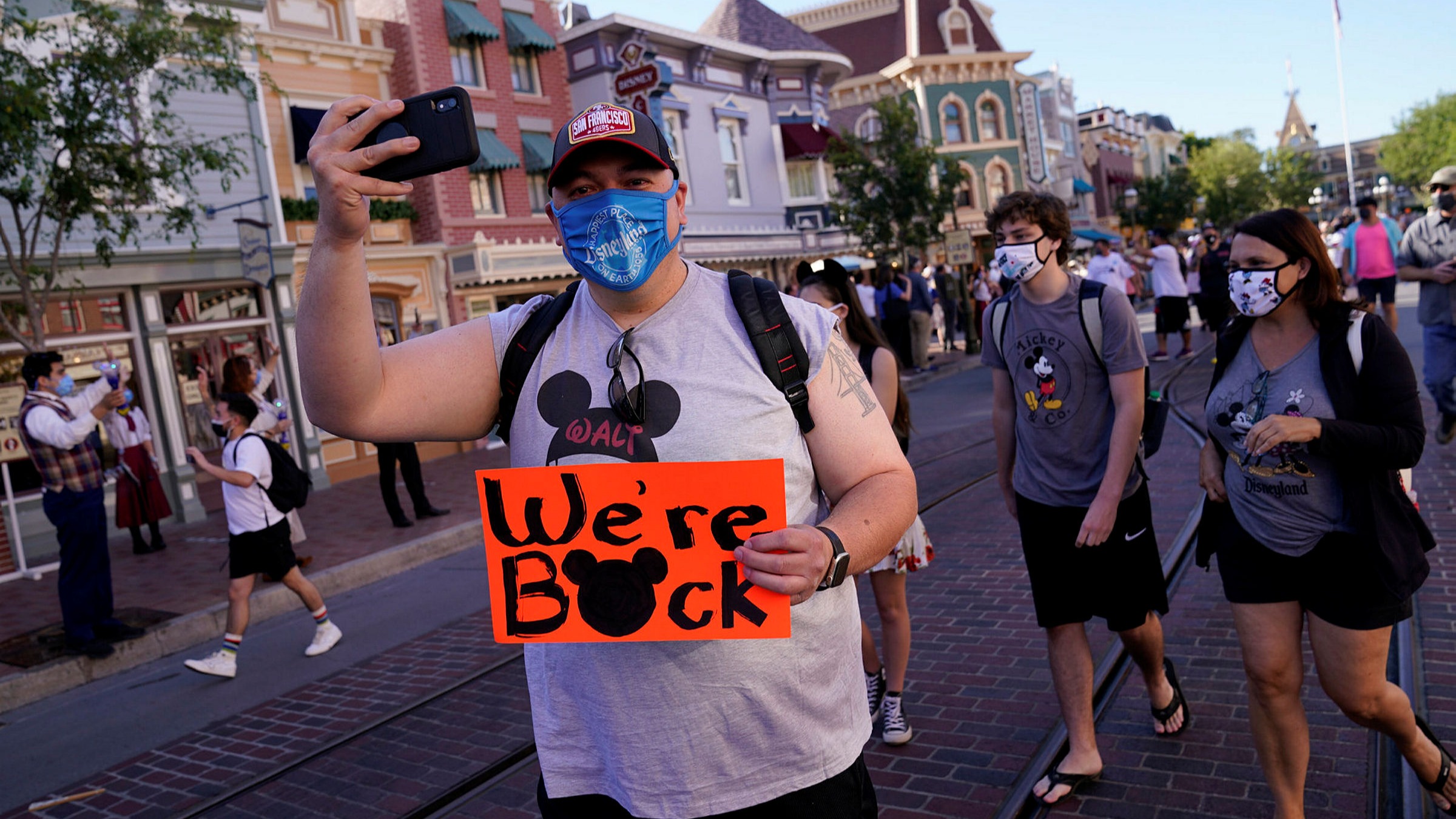 Coronavirus Disneyland Reopens In California Liverpool Gets Ready To Rave As It Happened Financial Times