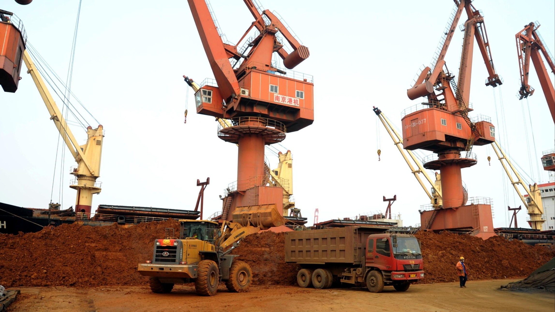 d1e00ek4ebabms.cloudfront.net image