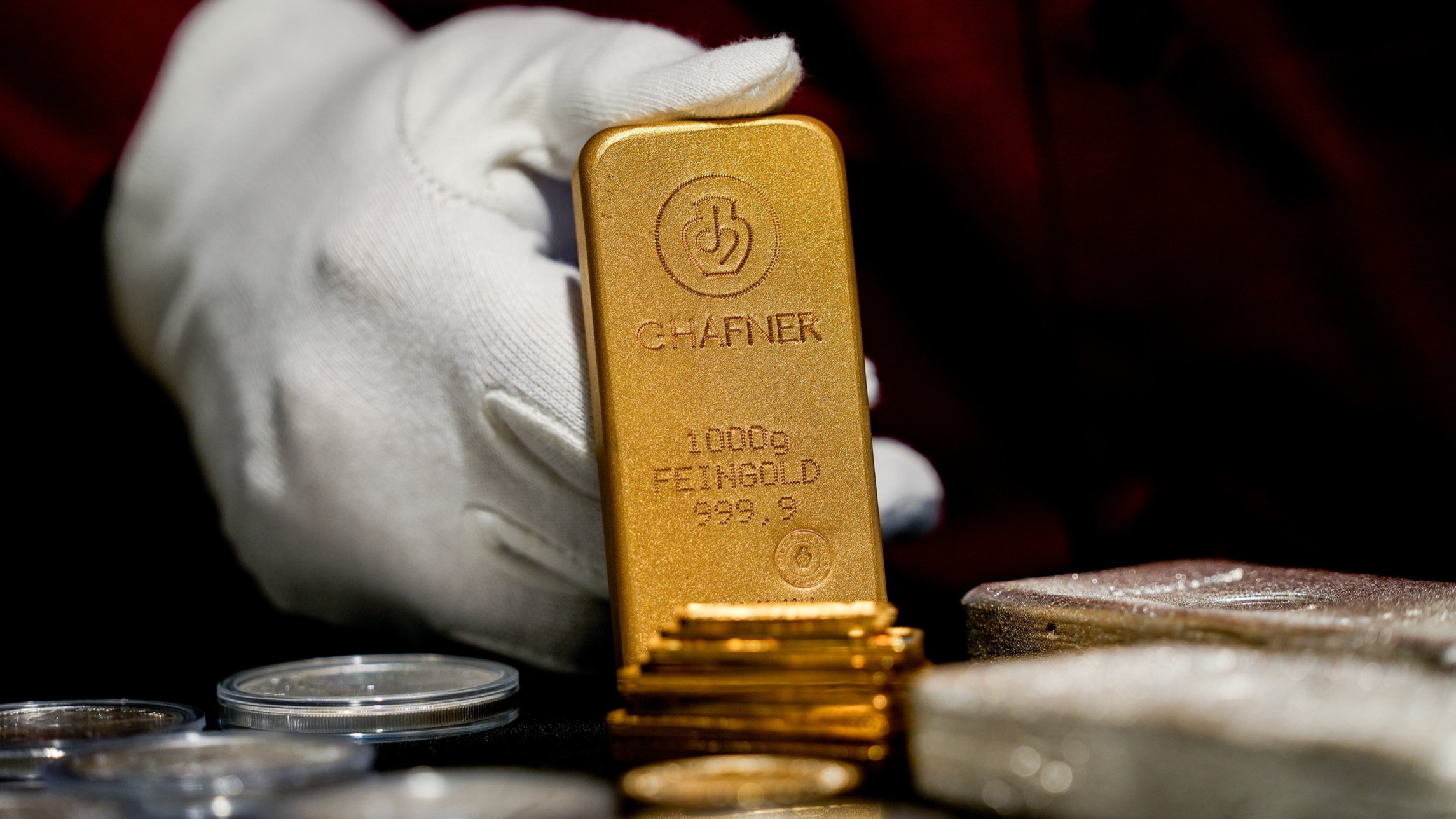 d1e00ek4ebabms.cloudfront.net image