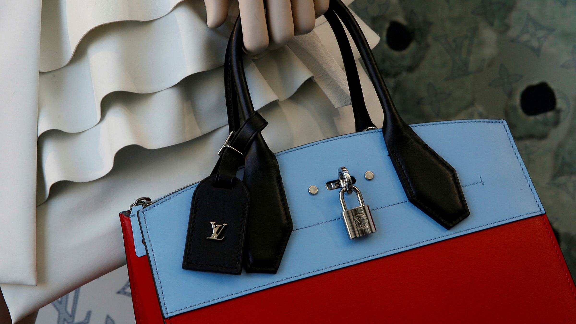 Chanel, Louis Vuitton 'can face tax probe' - The Korea Times