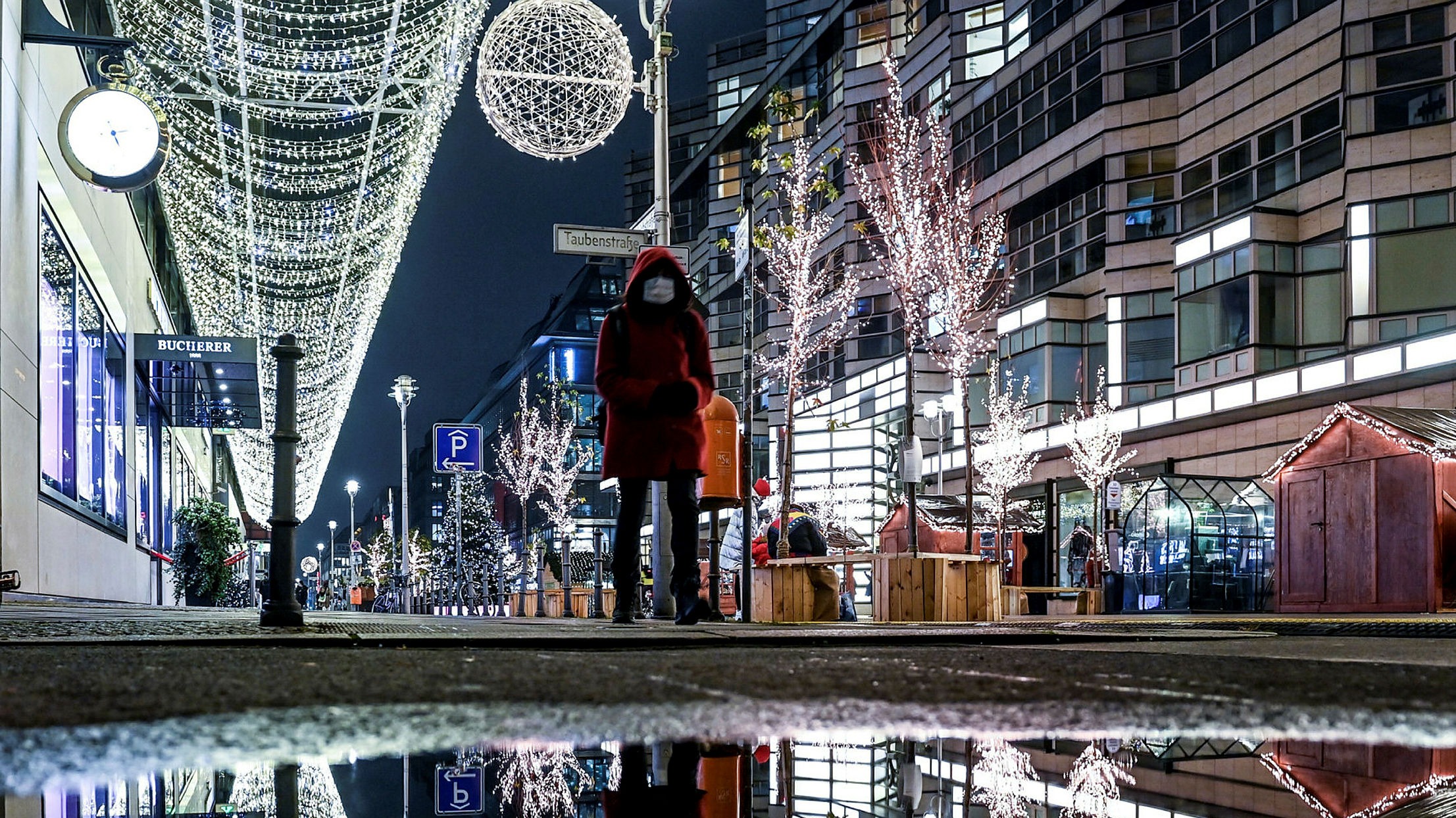 Christmas In October 2022 Fishers Europe Struggles To Free Christmas From Covid's Shackles | Financial Times