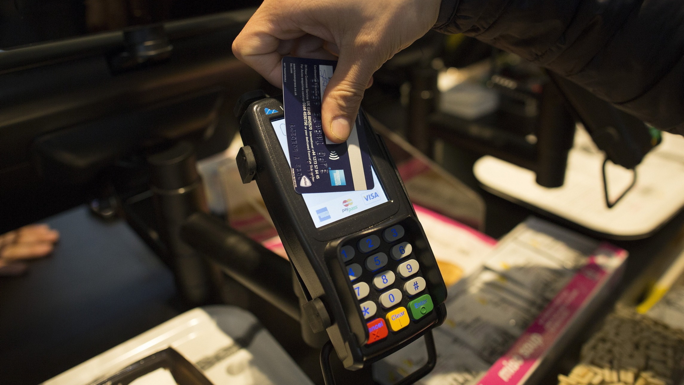 d1e00ek4ebabms.cloudfront.net image