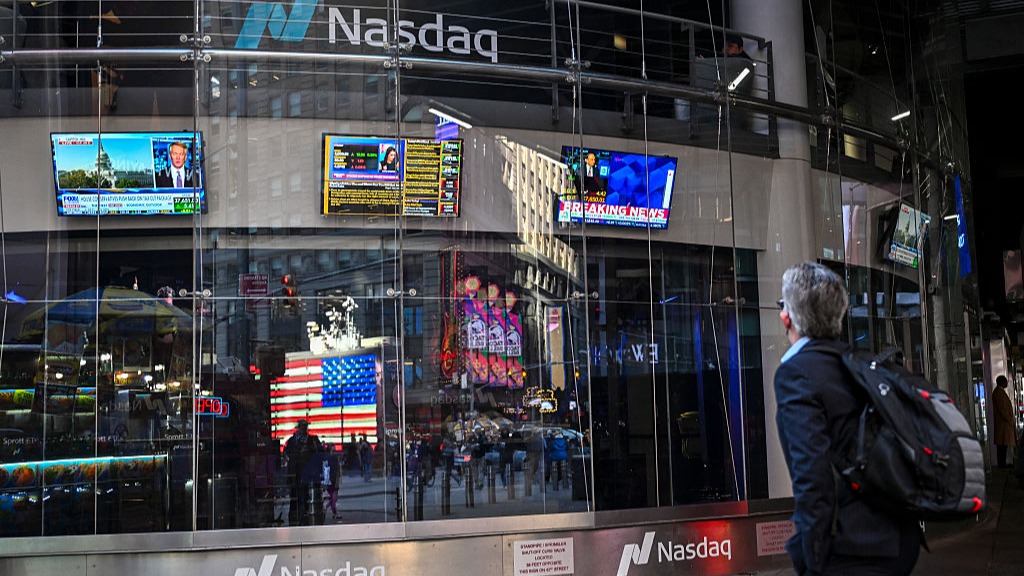 d1e00ek4ebabms.cloudfront.net image