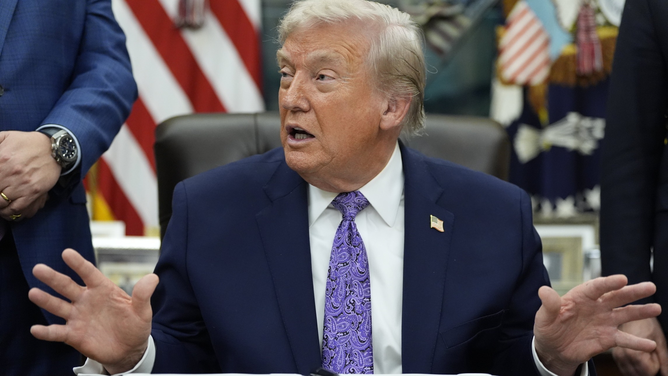 d1e00ek4ebabms.cloudfront.net image