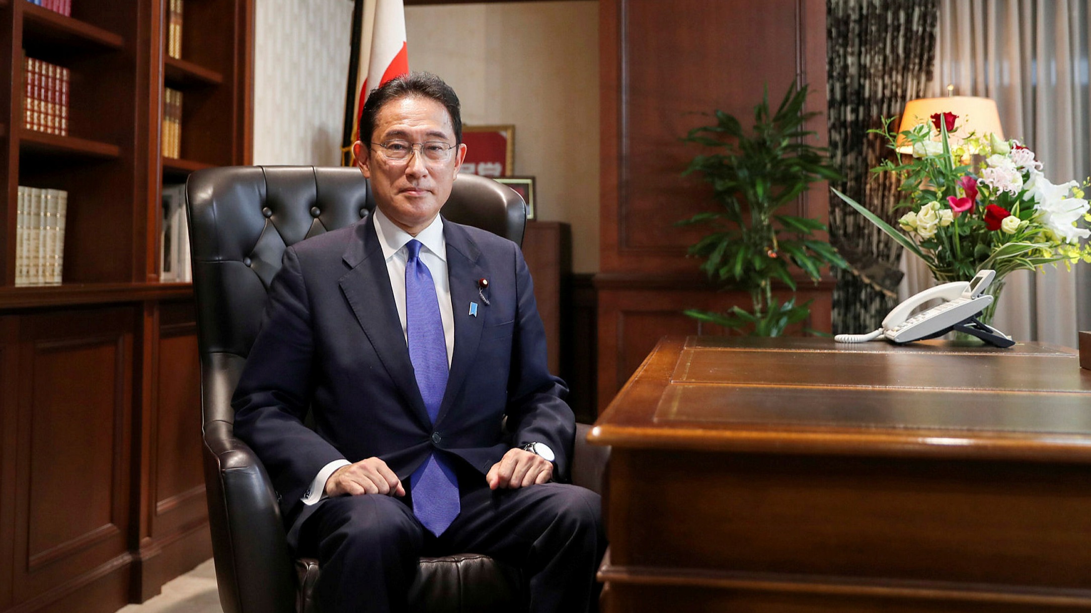 Japan's ruling party appoints 'Mr status quo' Fumio Kishida as next leader | Financial Times