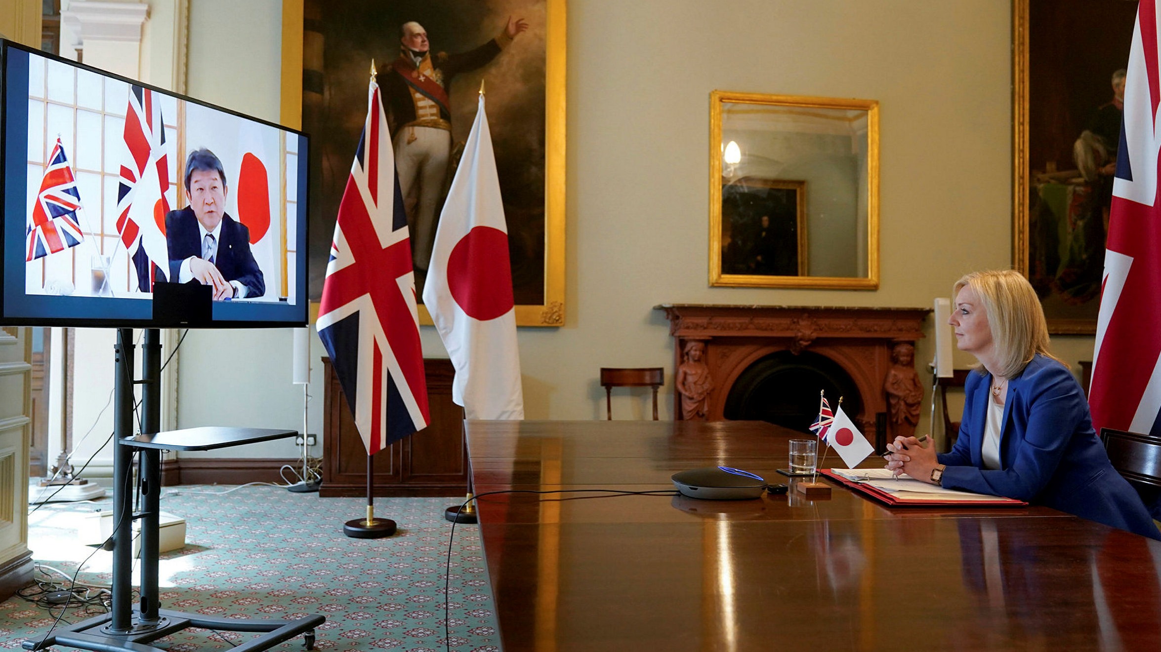 Japan Rushes Uk To Agree First Post Brexit Trade Deal Financial Times