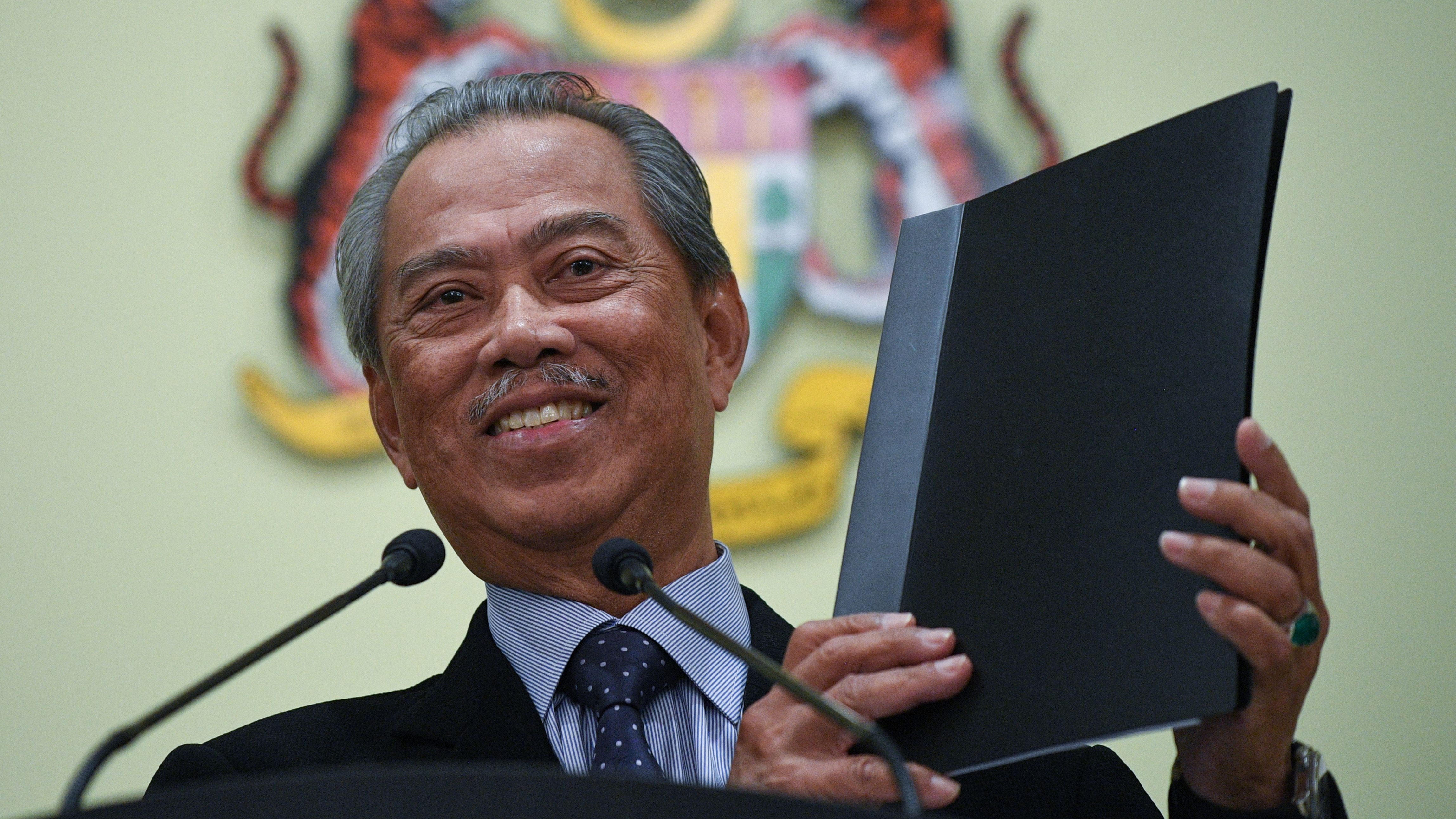 Malaysia S Muhyiddin Eyes Unprecedented Snap Election To Vanquish Mahathir Financial Times