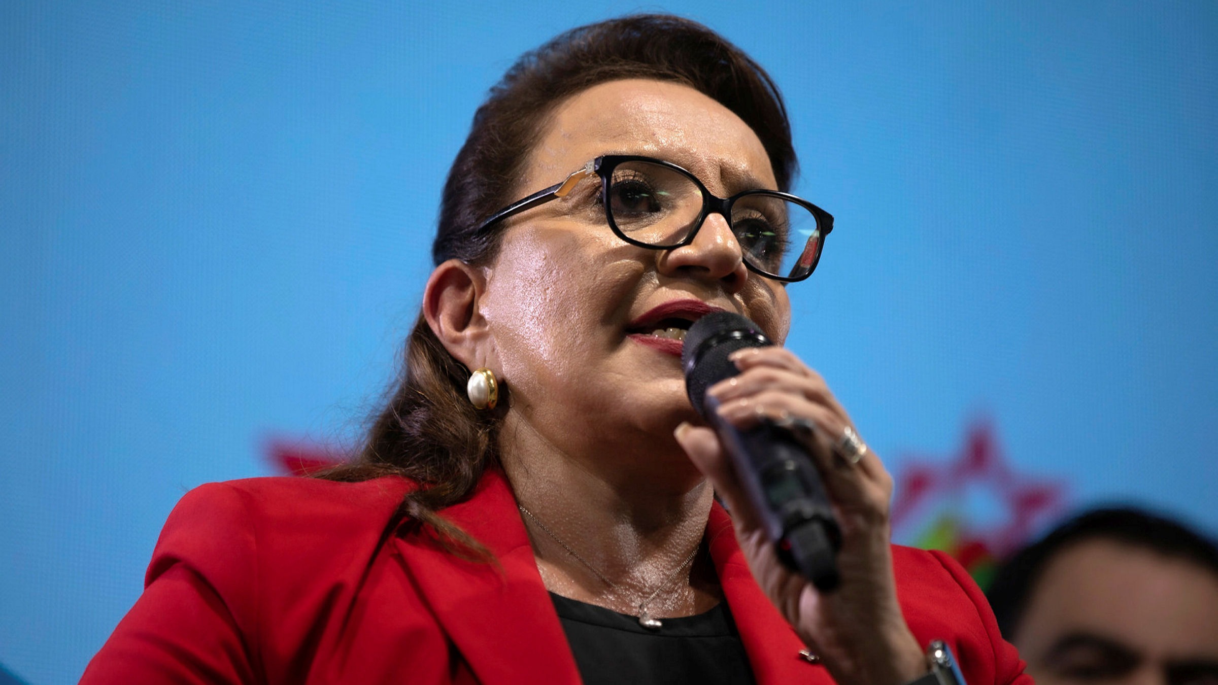 leftist candidate set for big win in honduras election financial times