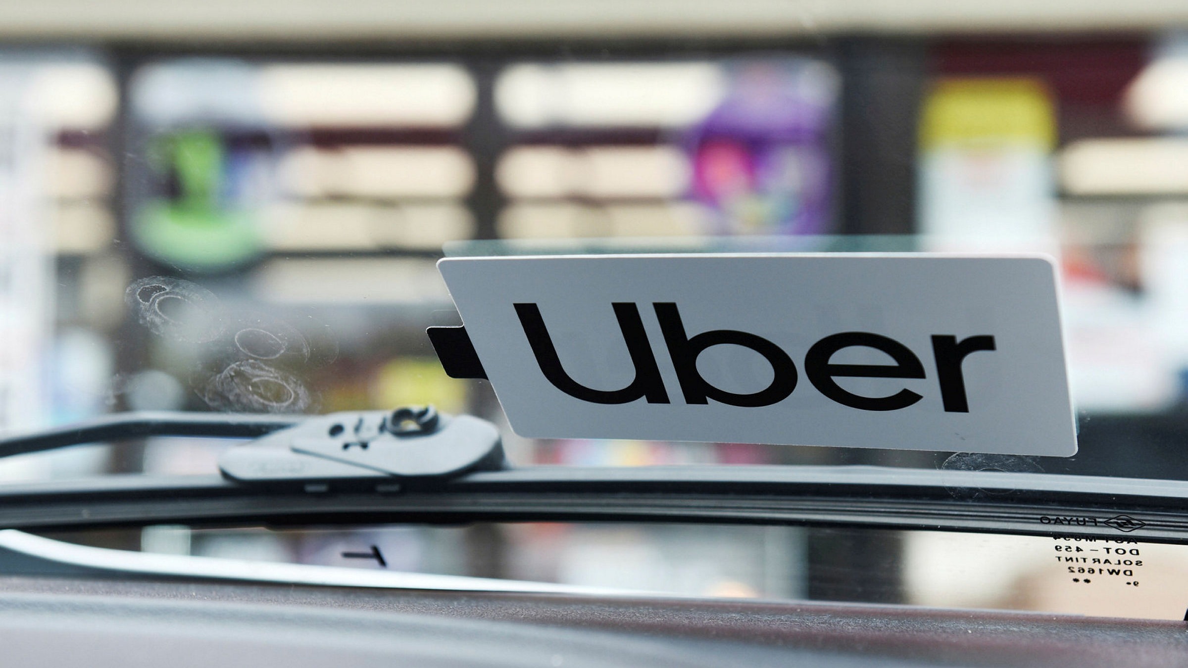 Ride-sharing jolt prompts Uber to follow Lyft on job cuts