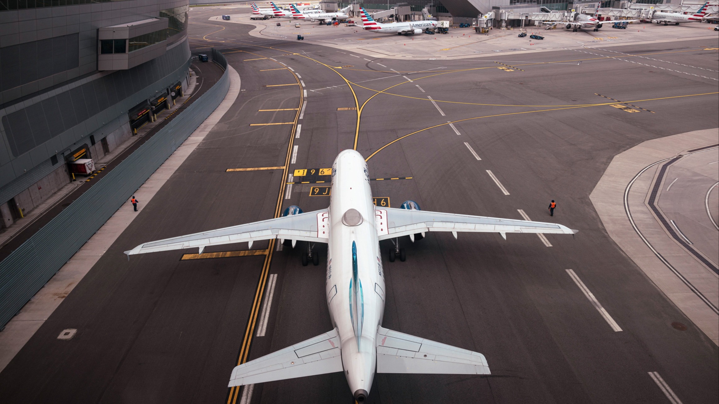 d1e00ek4ebabms.cloudfront.net image