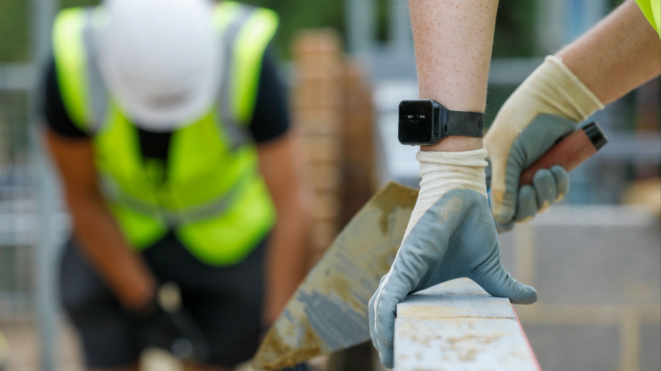 d1e00ek4ebabms.cloudfront.net image